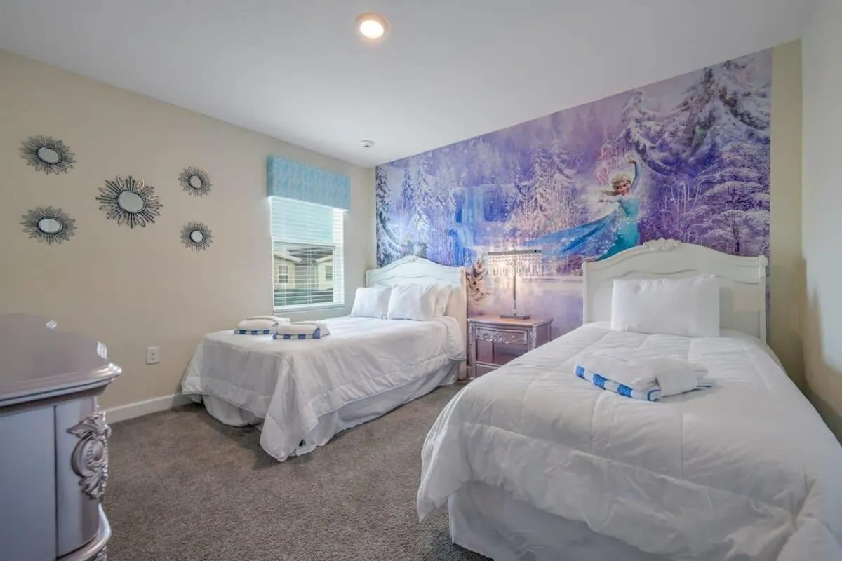 Bed in Charming Home Ideal Location Spacious Game Room