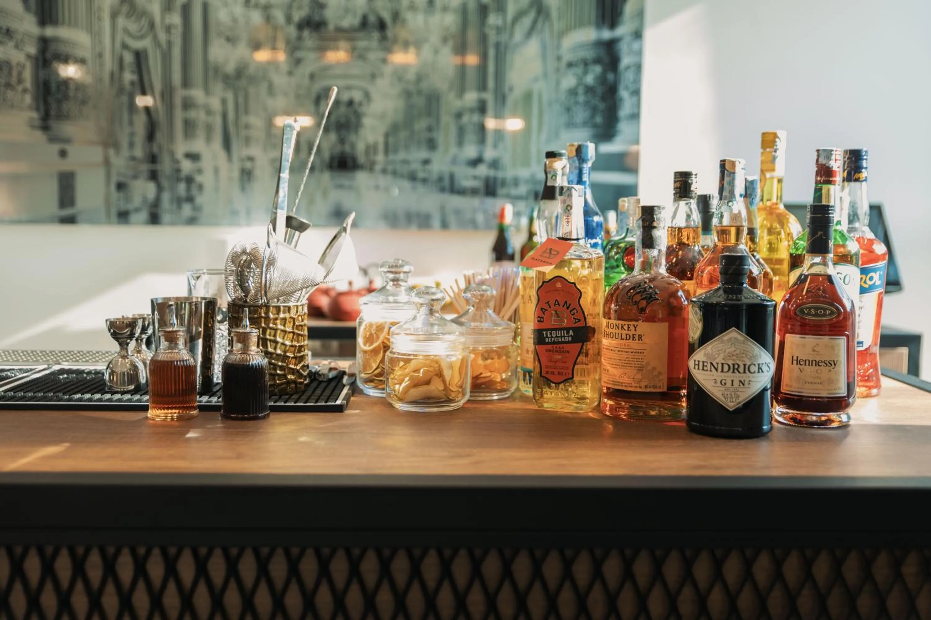 Lounge or bar in Hotel Monday by DNT Group