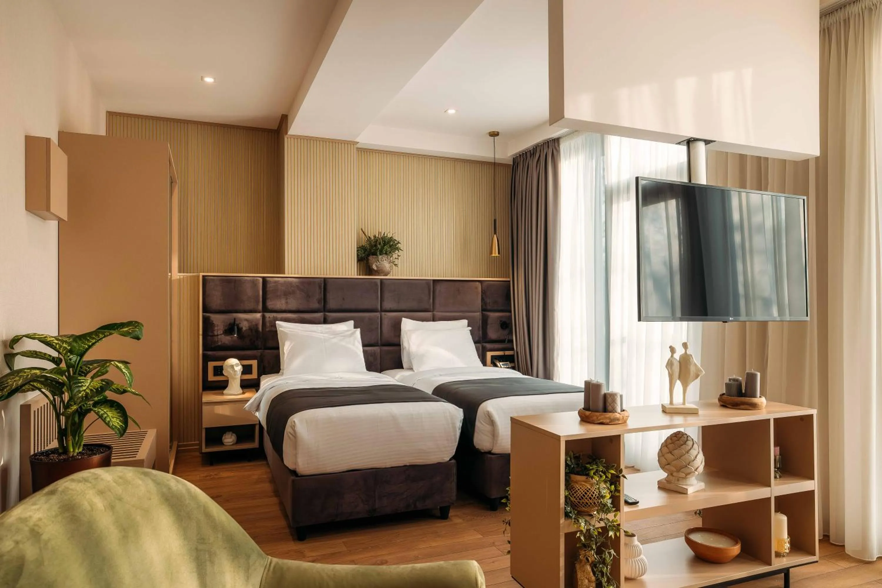 Bed in Hotel Monday by DNT Group