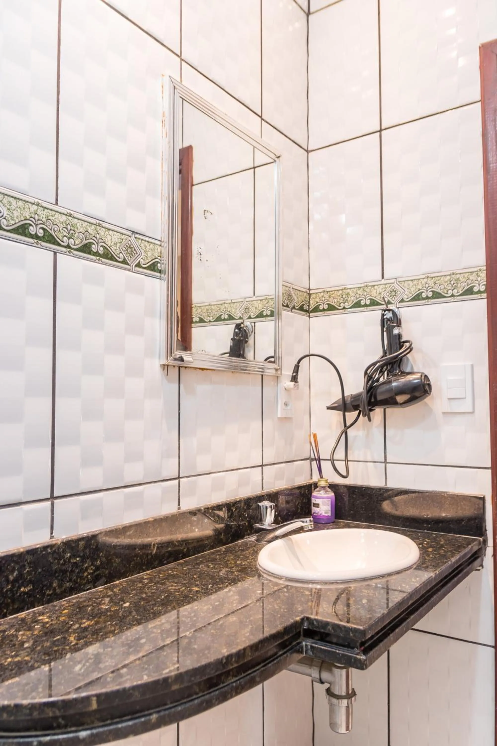 Bathroom in Apto 15 min das Aguas Termais em Araxa MG
