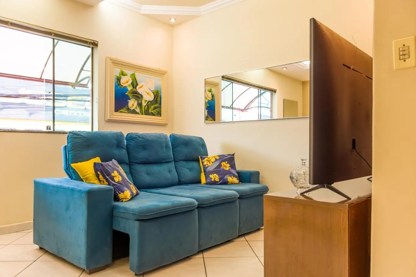 Communal lounge/ TV room in Apto 15 min das Aguas Termais em Araxa MG