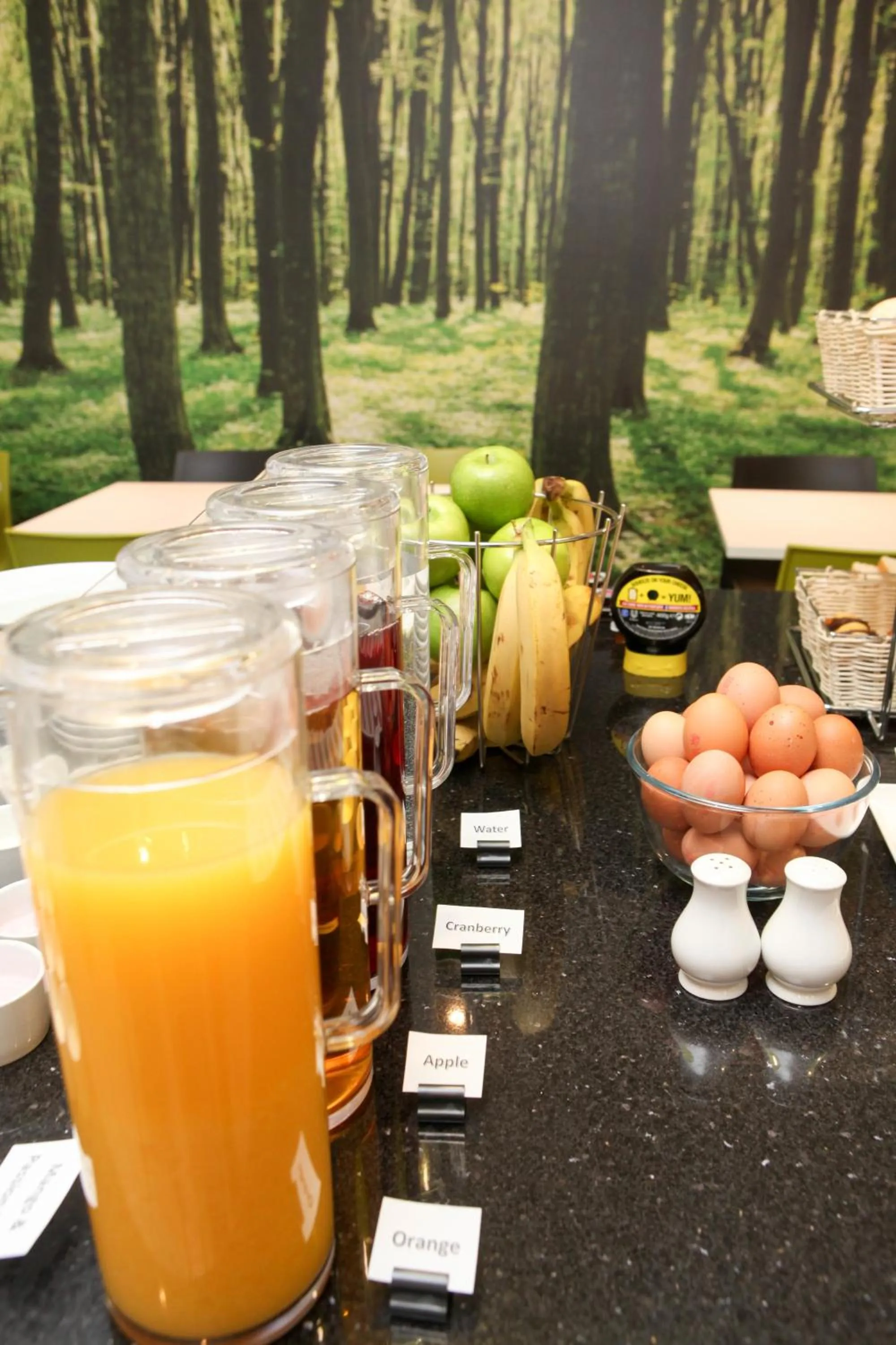 Restaurant/places to eat in The Omega Hotel