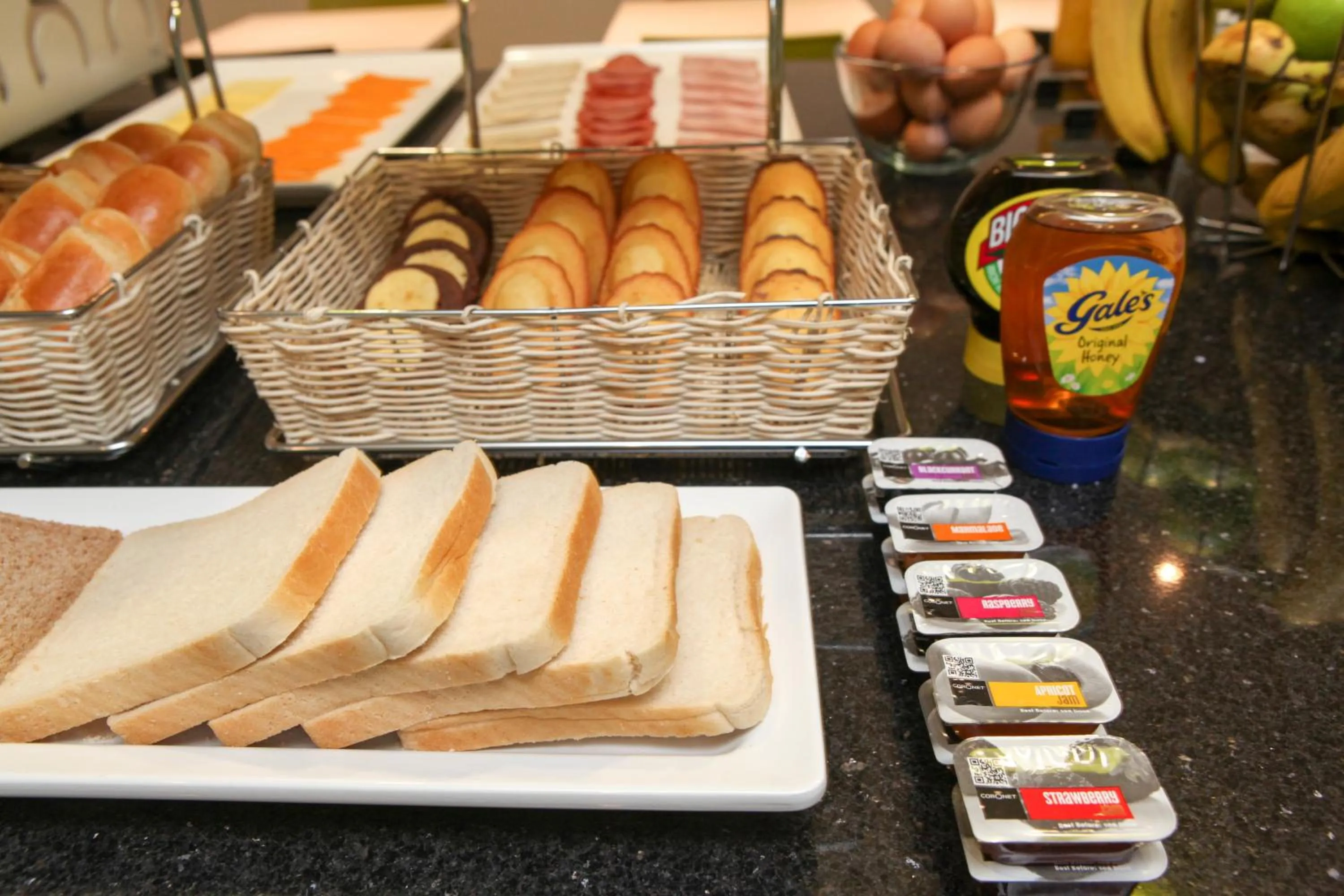 Restaurant/places to eat in The Omega Hotel