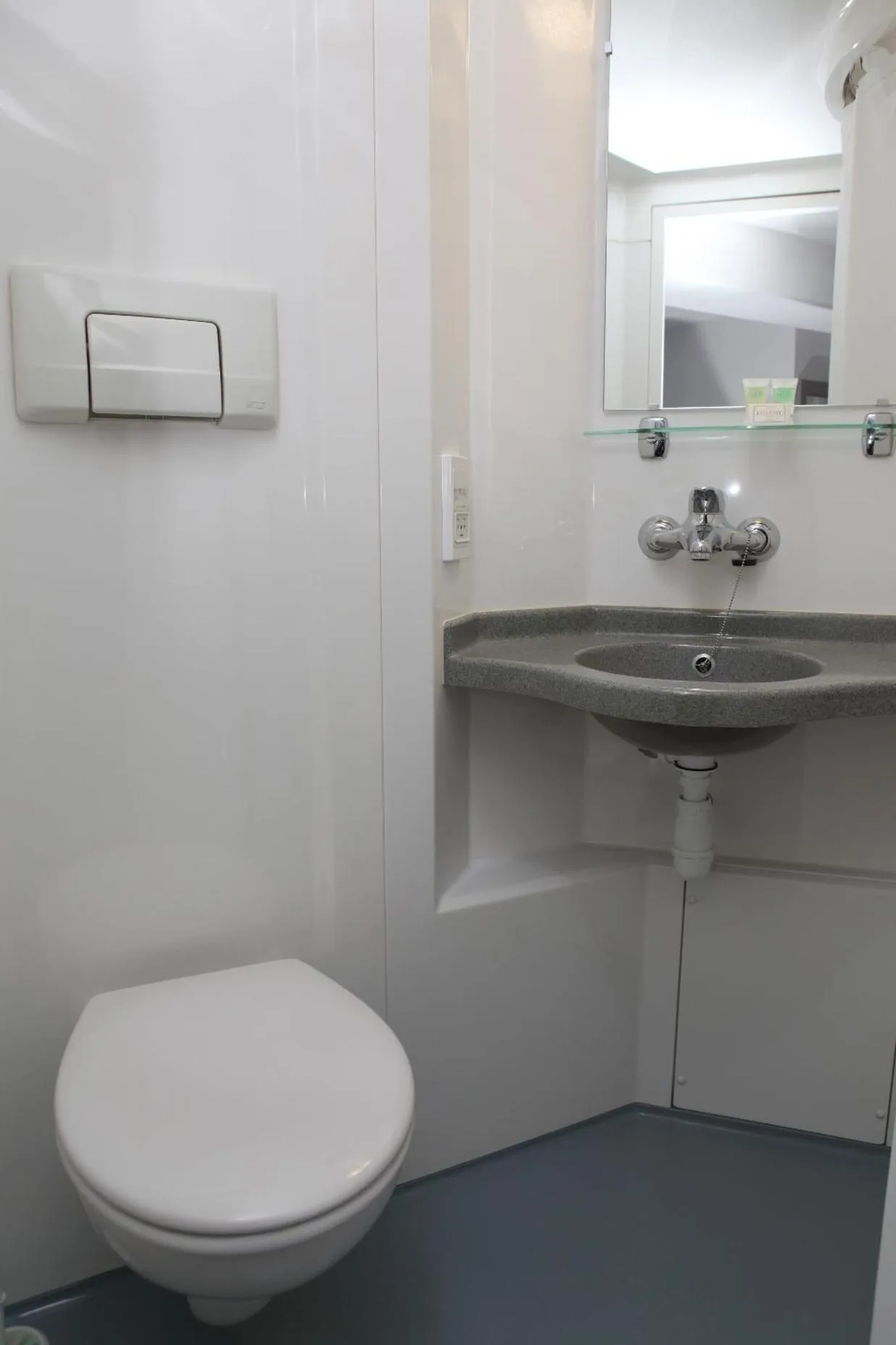 Toilet in The Omega Hotel