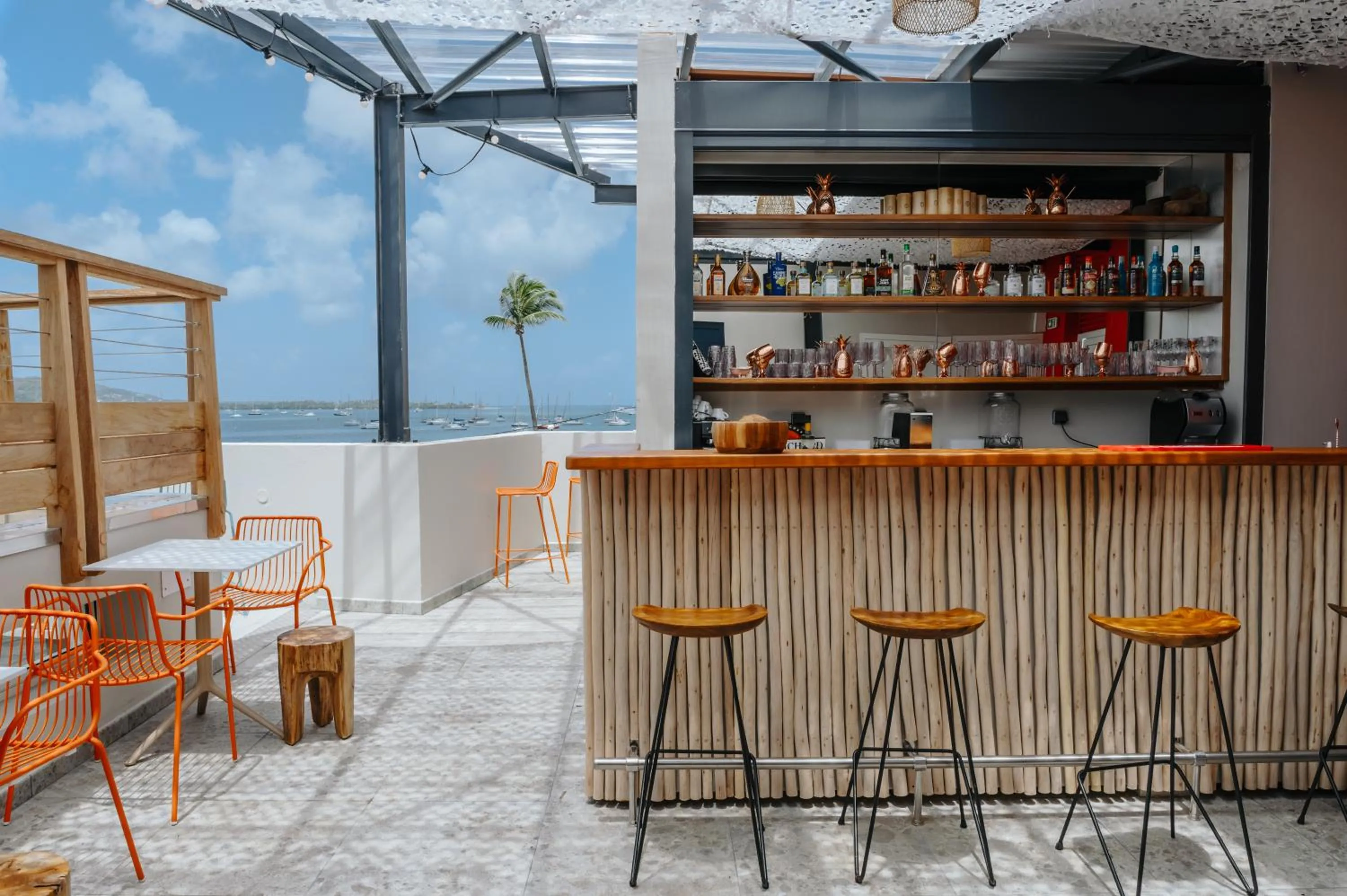 Lounge or bar in Sable Bleu Boutique Hotel