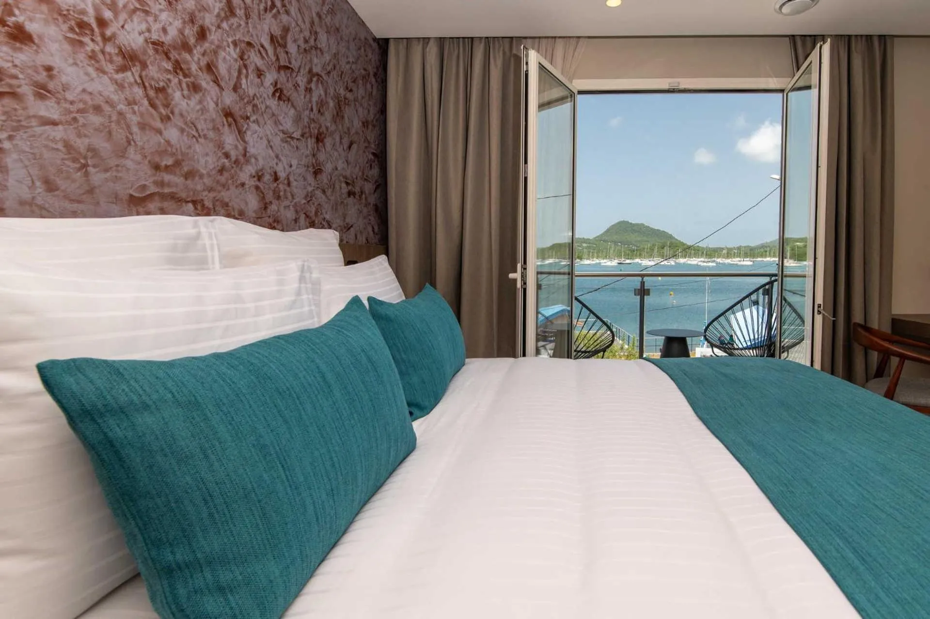 Bedroom, Bed in Sable Bleu Boutique Hotel