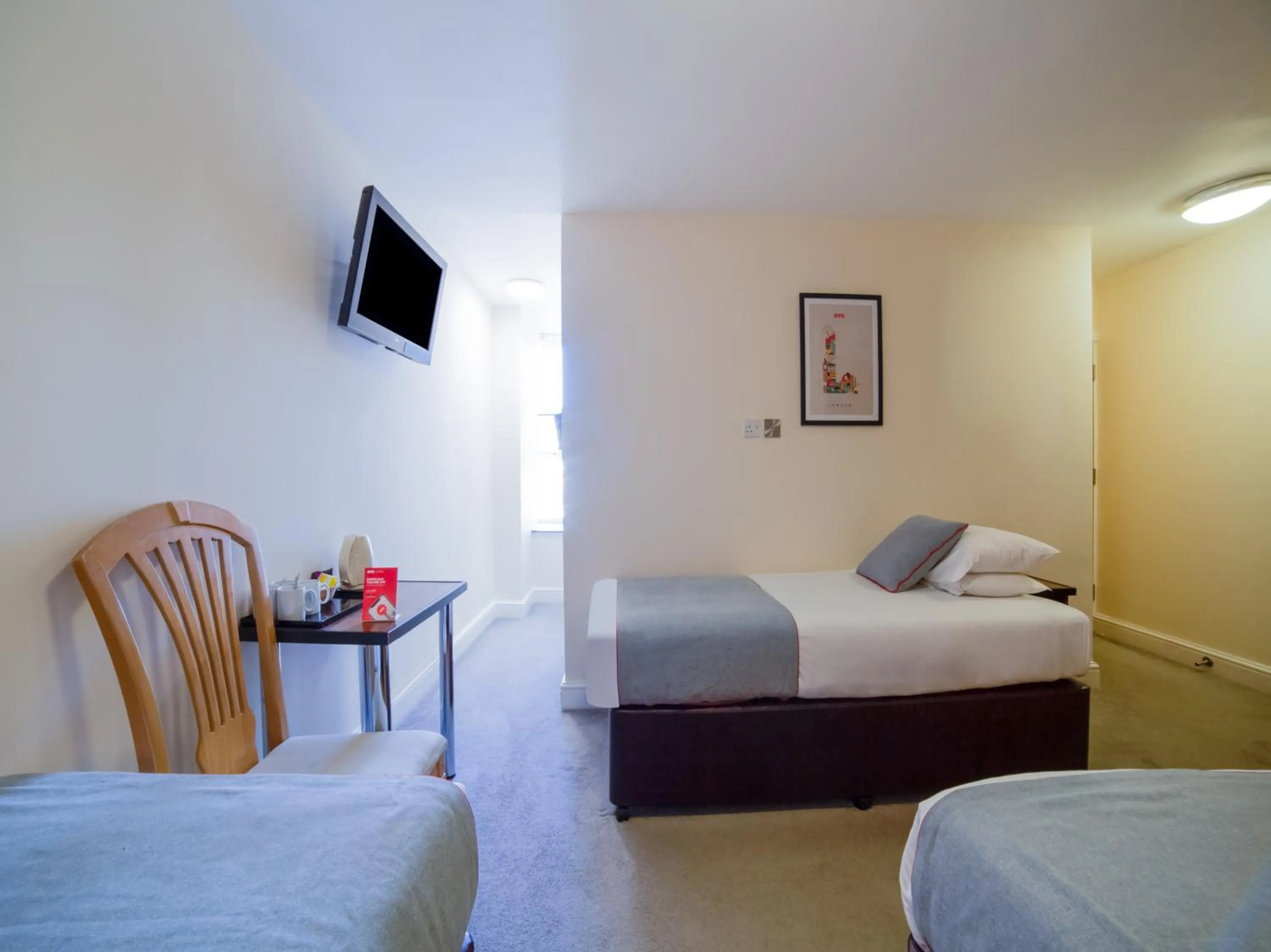 Bedroom, Bed in Elysee Hyde Park