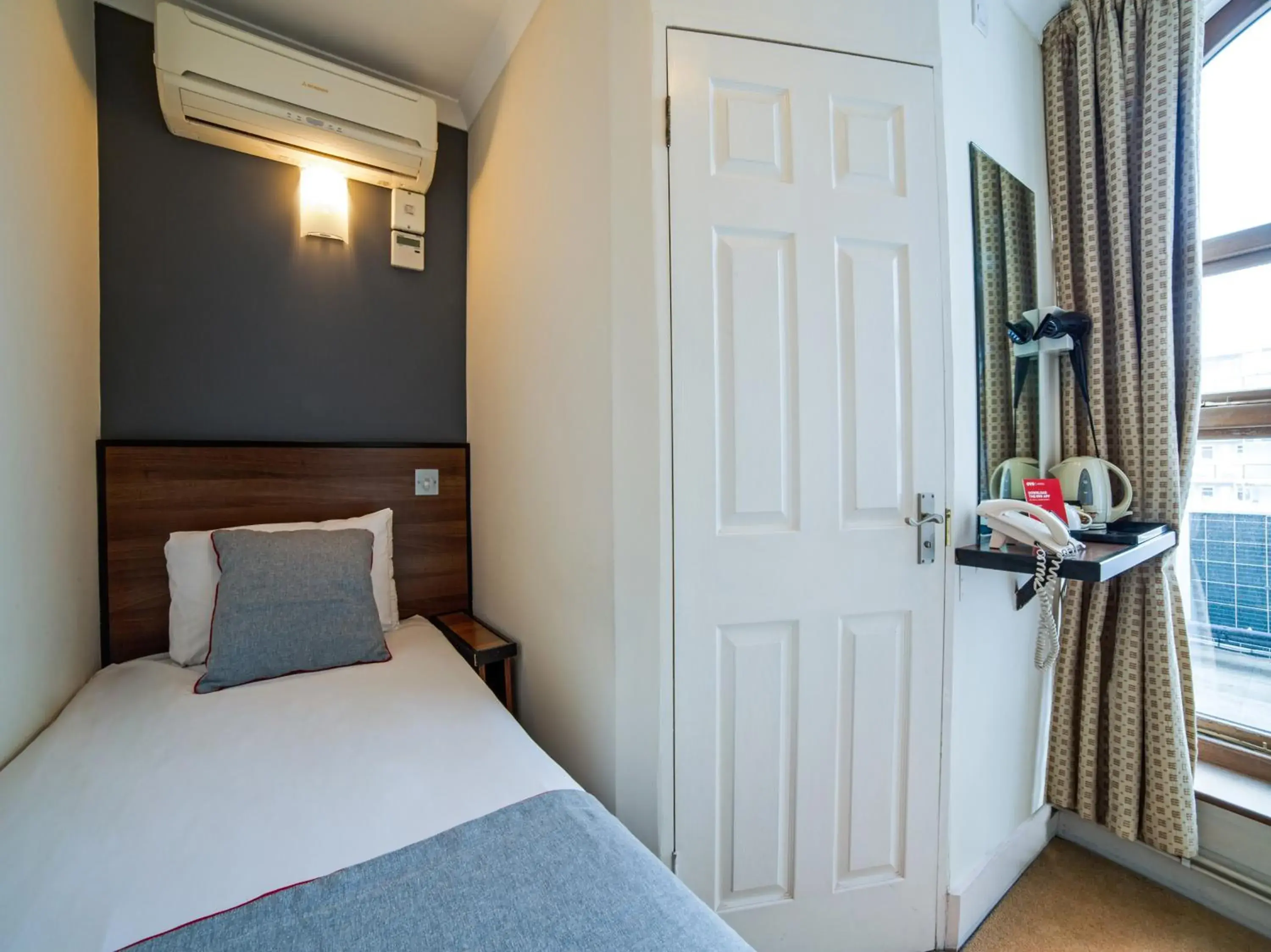 Bedroom in Elysee Hyde Park Bedroom in Elysee Hyde Park