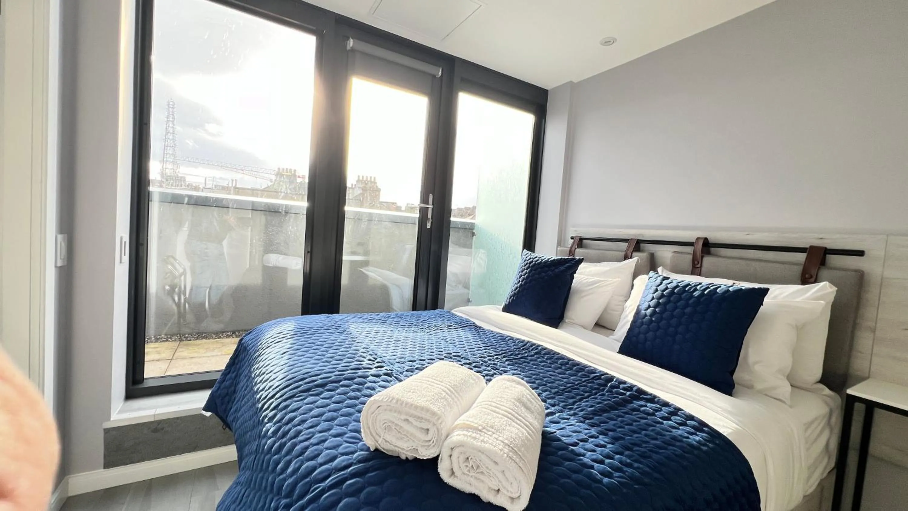 Bedroom, Bed in Wellington Temple Bar