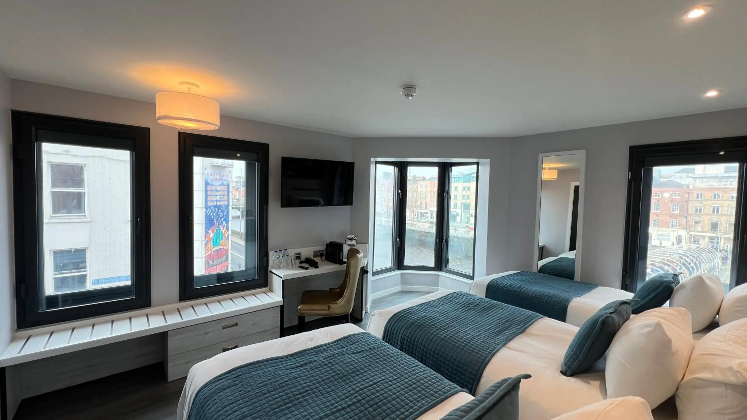 Bedroom in Wellington Temple Bar