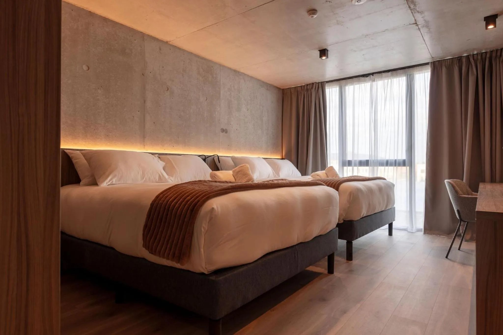 Bedroom, Bed in Ki Space Hotel & Spa - near Disneyland Paris