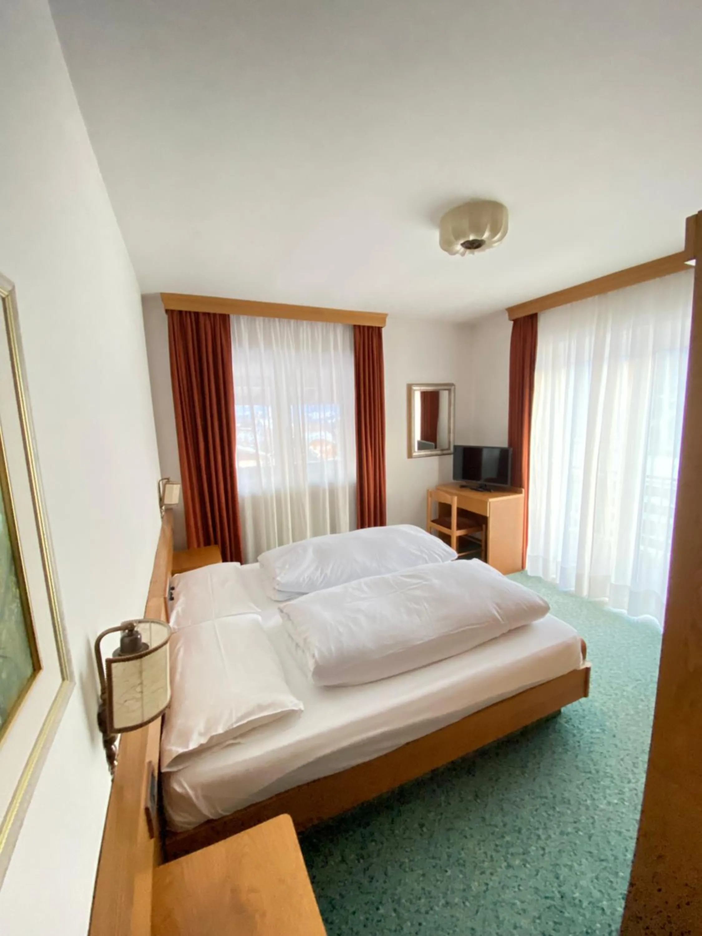 Bedroom, Bed in Affittacamere Garden Cavalese