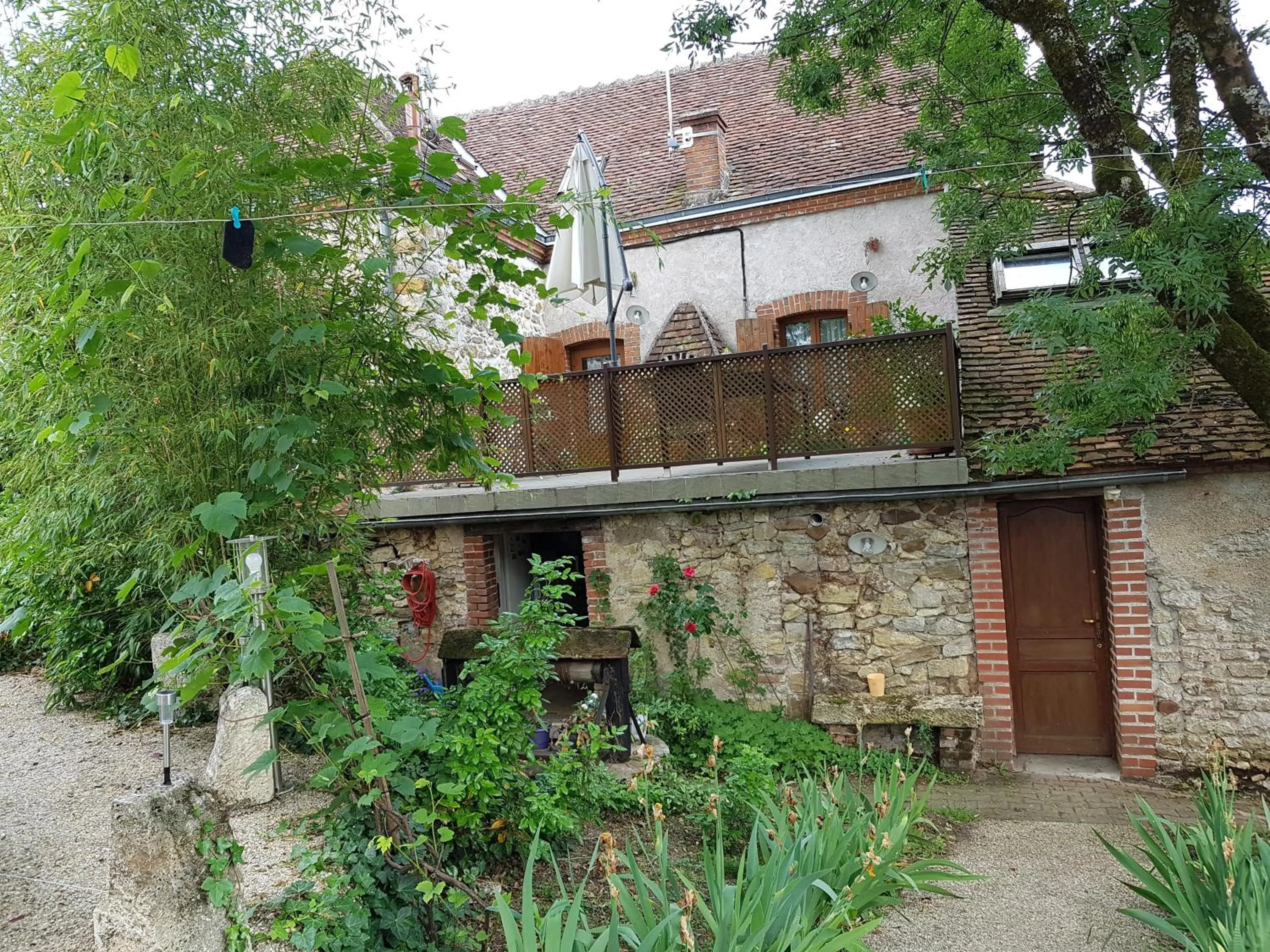 Garden view in Chambres d'hôtes Châtres-Sur-Cher