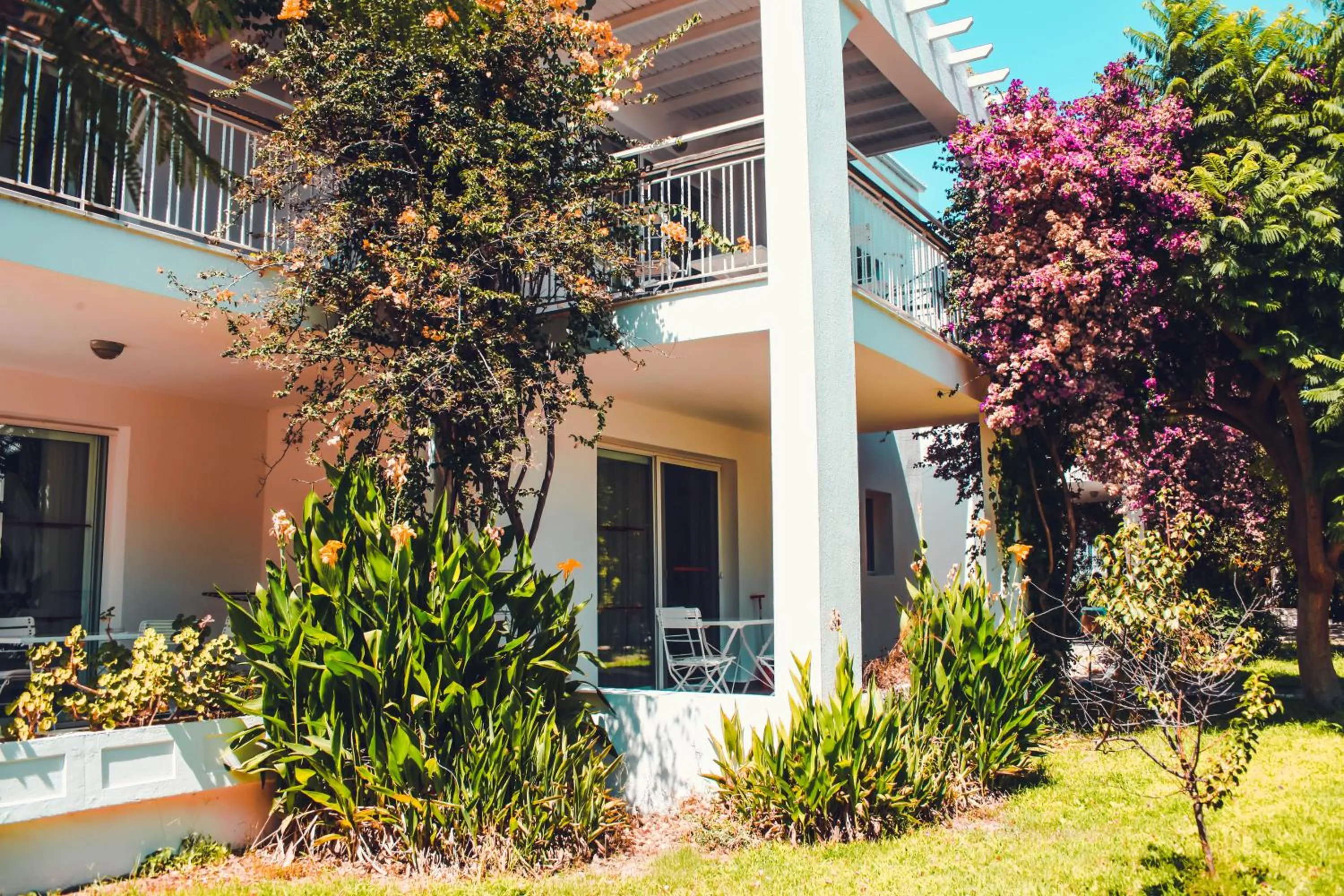 Property building in Muskebi Apart Otel