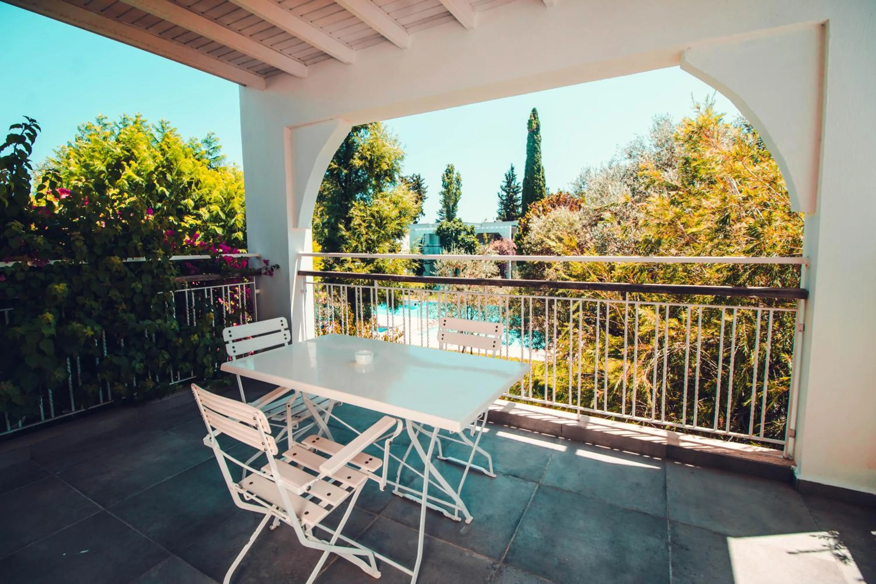 Balcony/Terrace in Muskebi Apart Otel