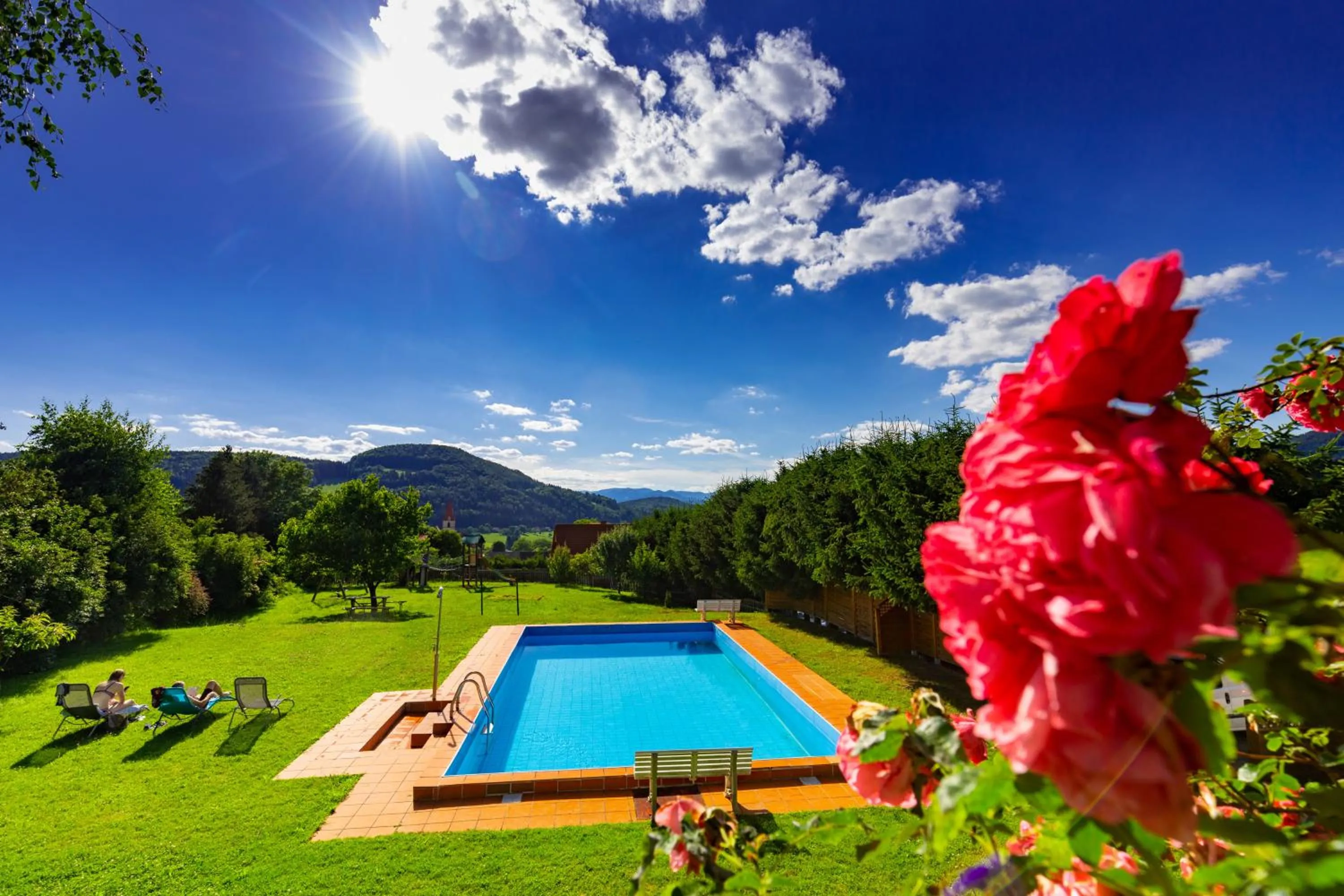 Pool view in Hotel Semriacherhof