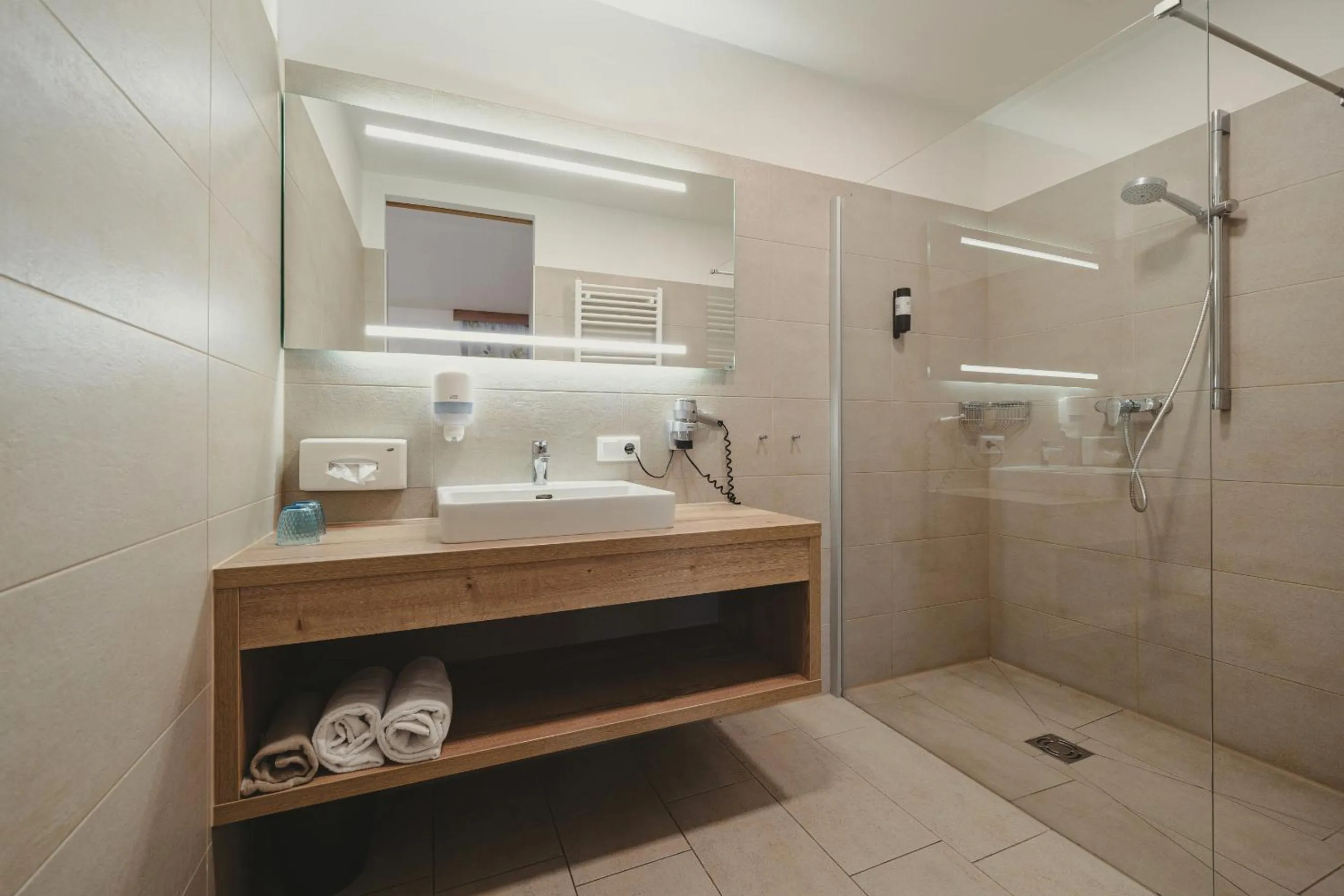 Bathroom in Hotel Semriacherhof