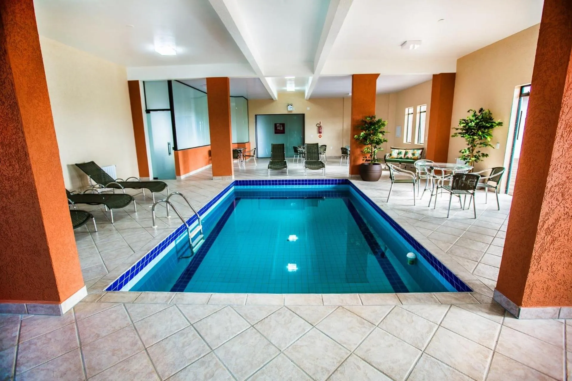 Swimming pool in Gaboardi Park Hotel