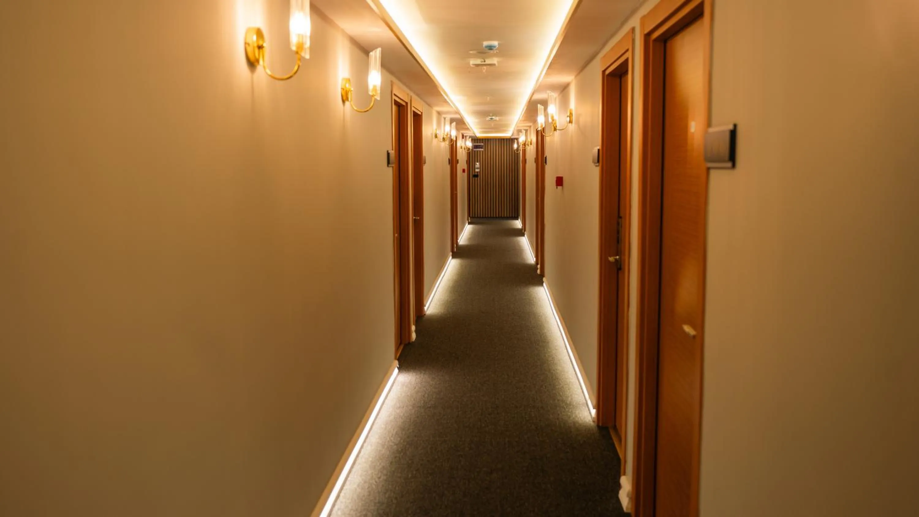 Property building in Cip Hotel & Spa - İstanbul Bakırköy City Center