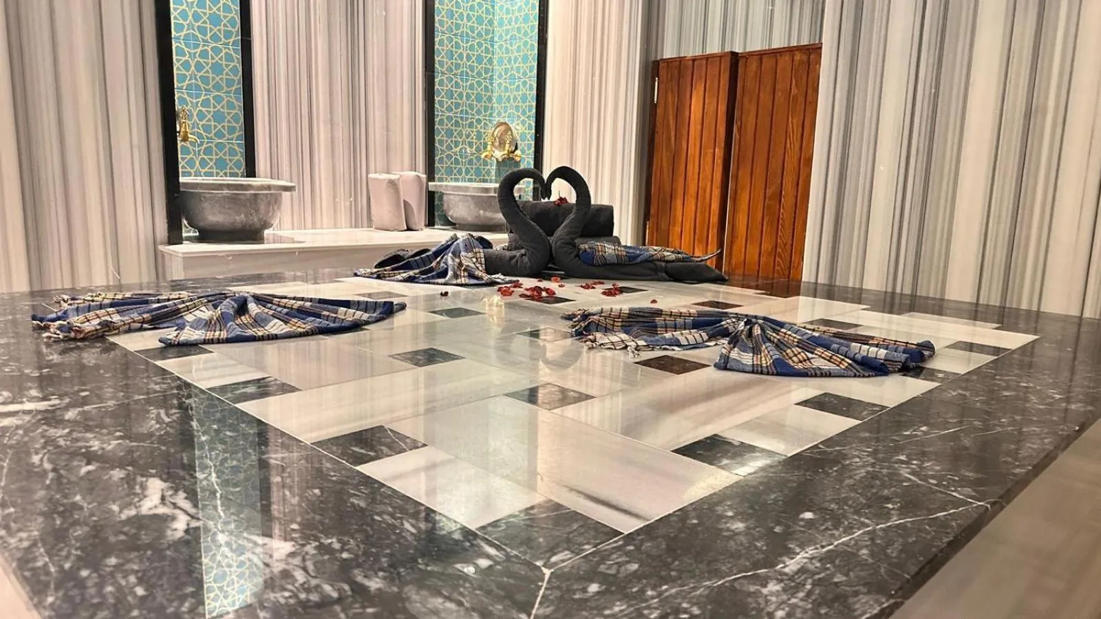 Public Bath in Cip Hotel & Spa - İstanbul Bakırköy City Center