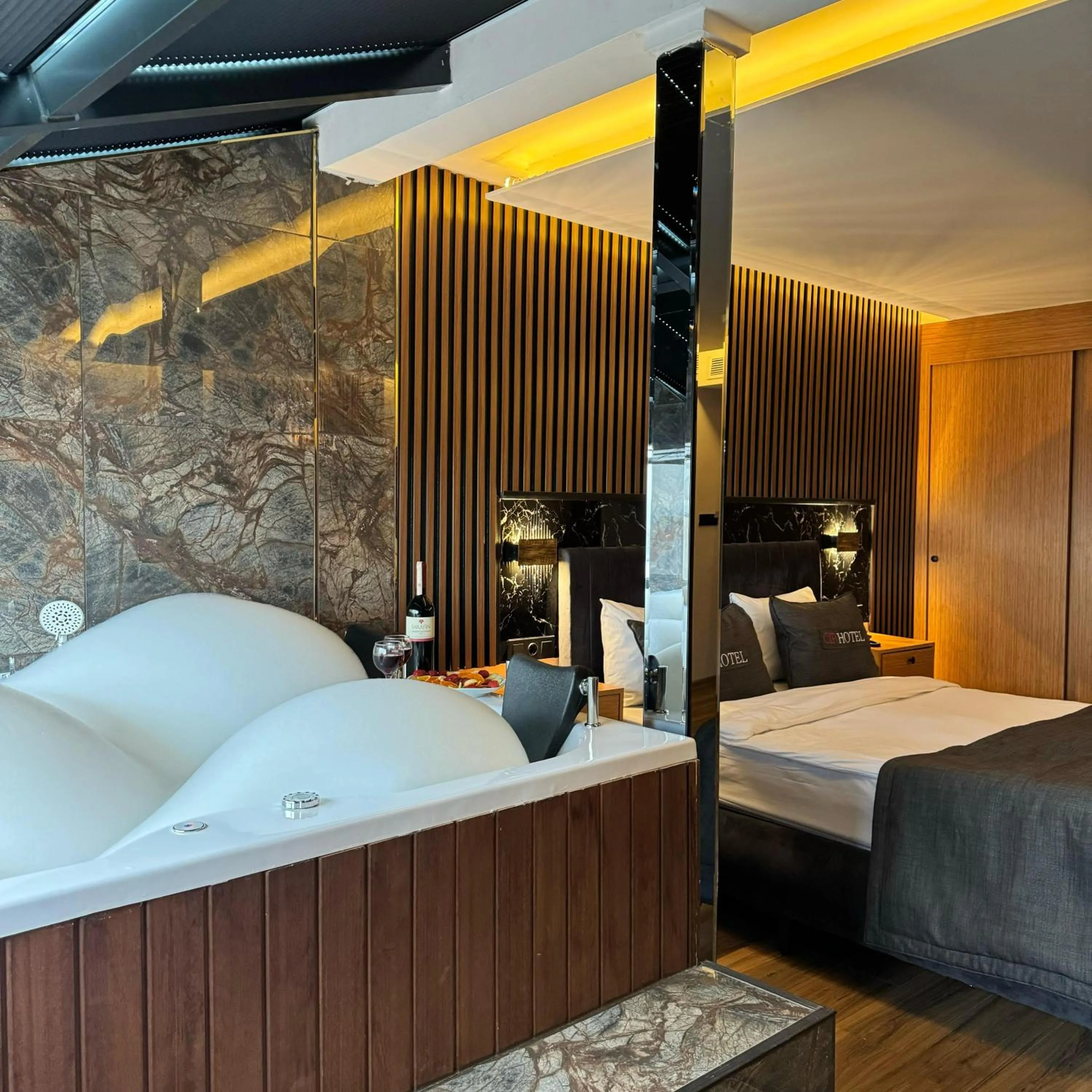 Photo of the whole room, Bed in Cip Hotel & Spa - İstanbul Bakırköy City Center