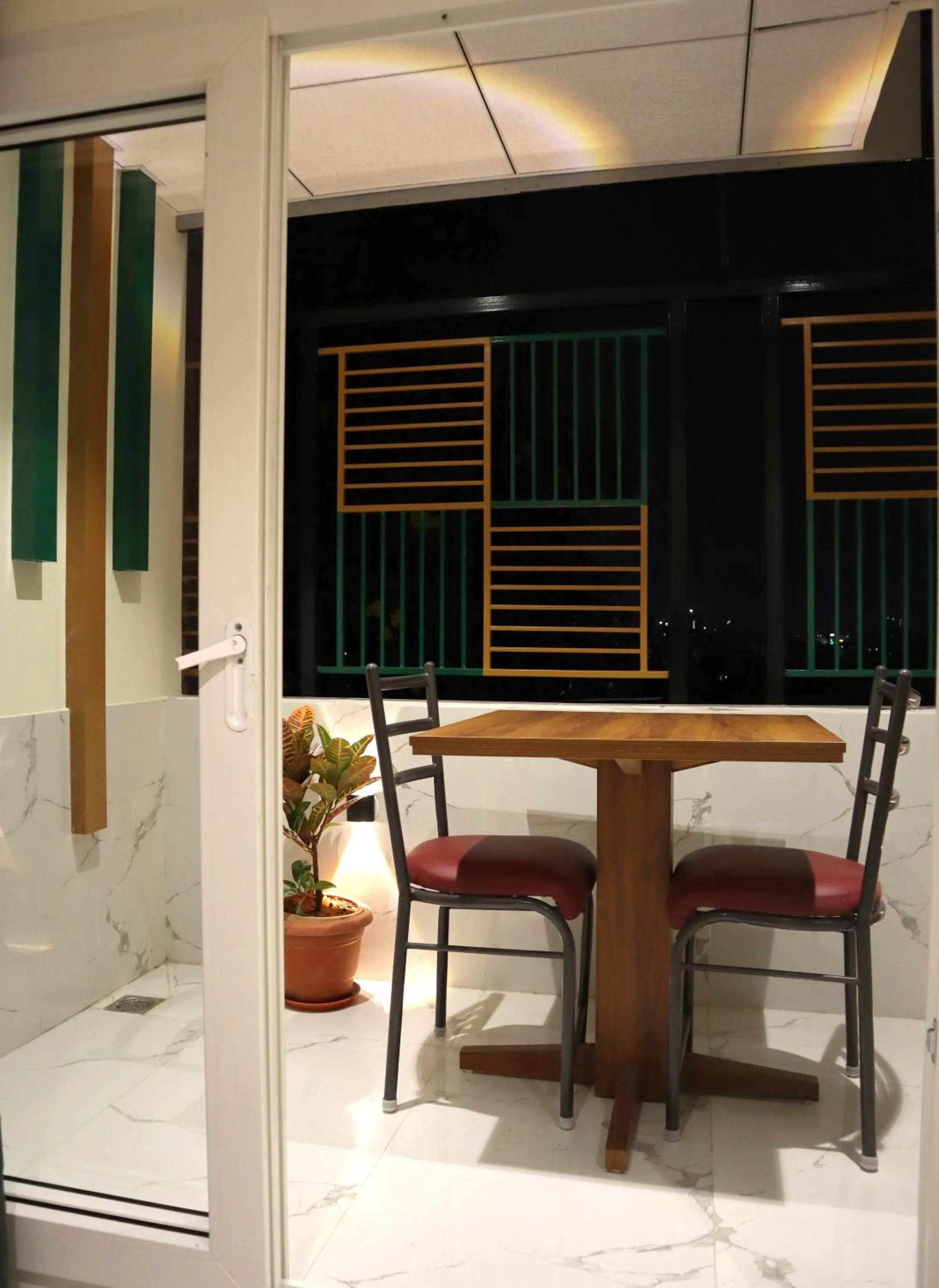 Balcony/Terrace in NO 7 Grandeur Hotel