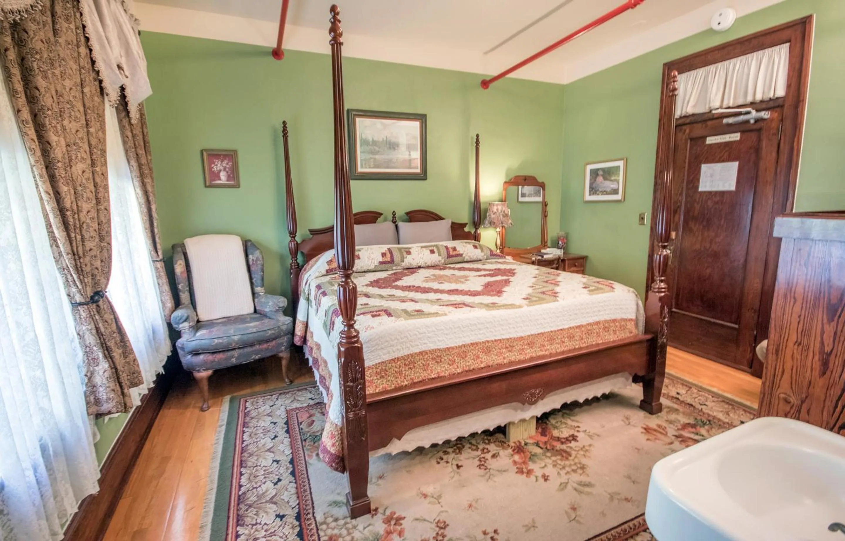 Bed in The Edgewater Hotel