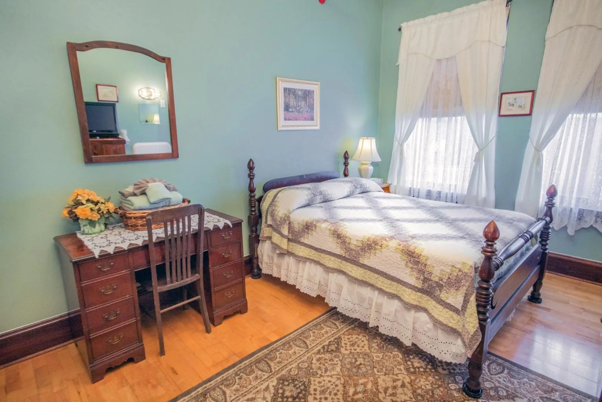 Bedroom in The Edgewater Hotel
