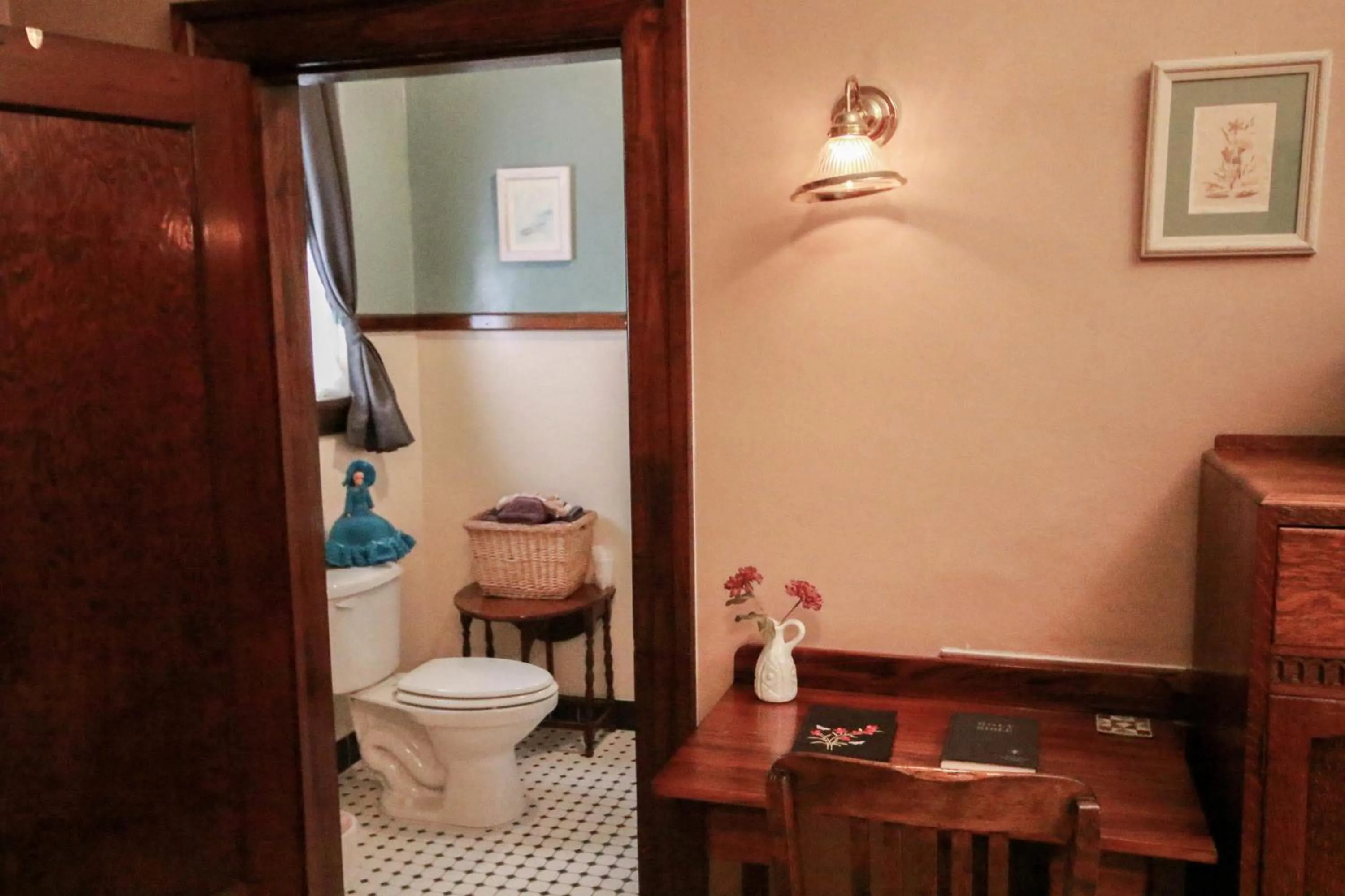 Bathroom in The Edgewater Hotel