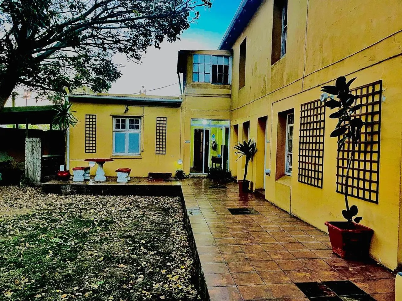 Property building in Jikeleza Lodge