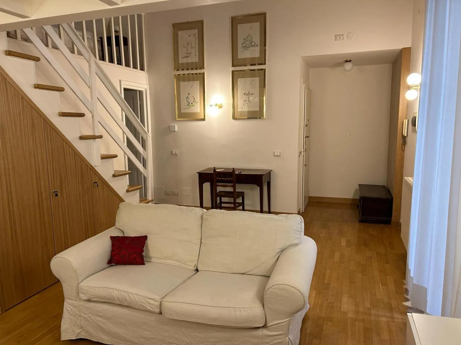 Seating area in Assunta Domus