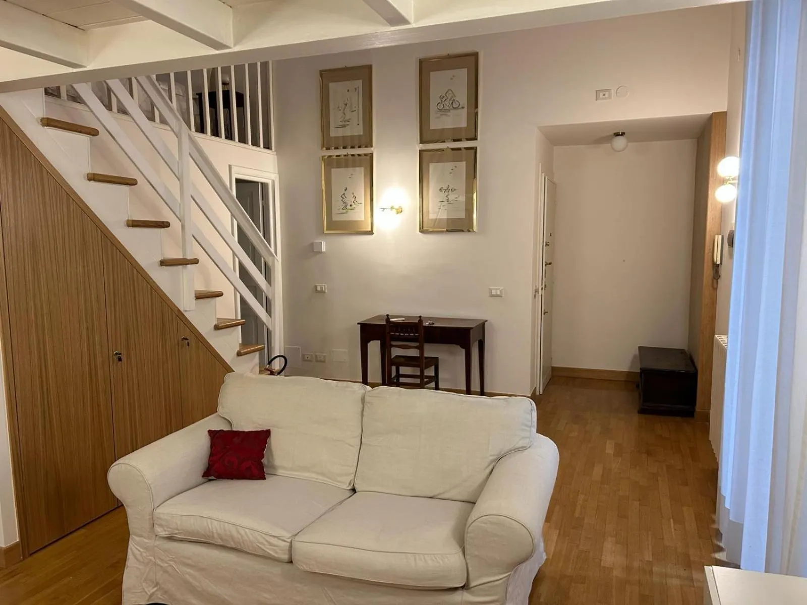 Seating area in Assunta Domus