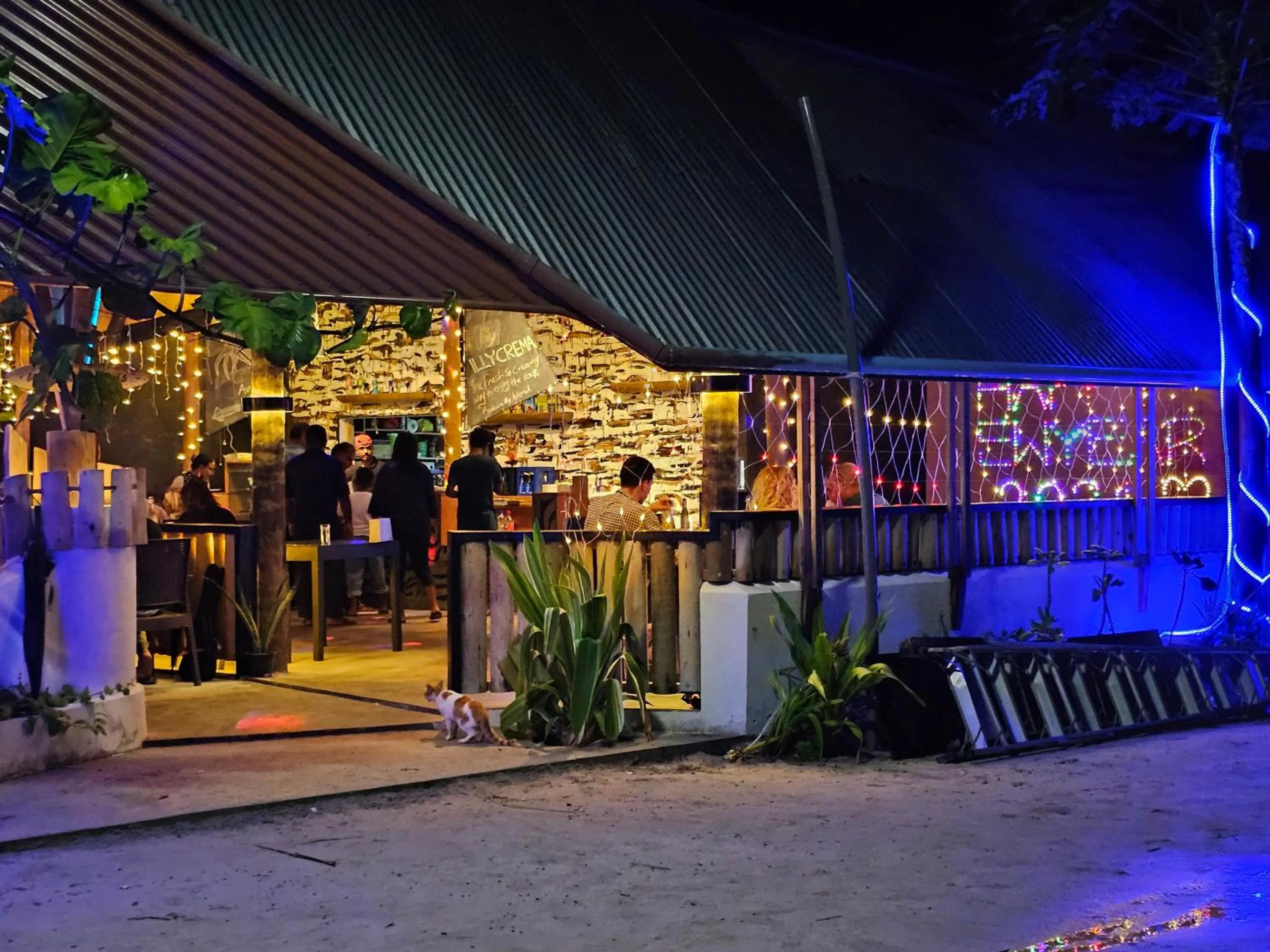 Restaurant/places to eat in Madi Giri Guest House