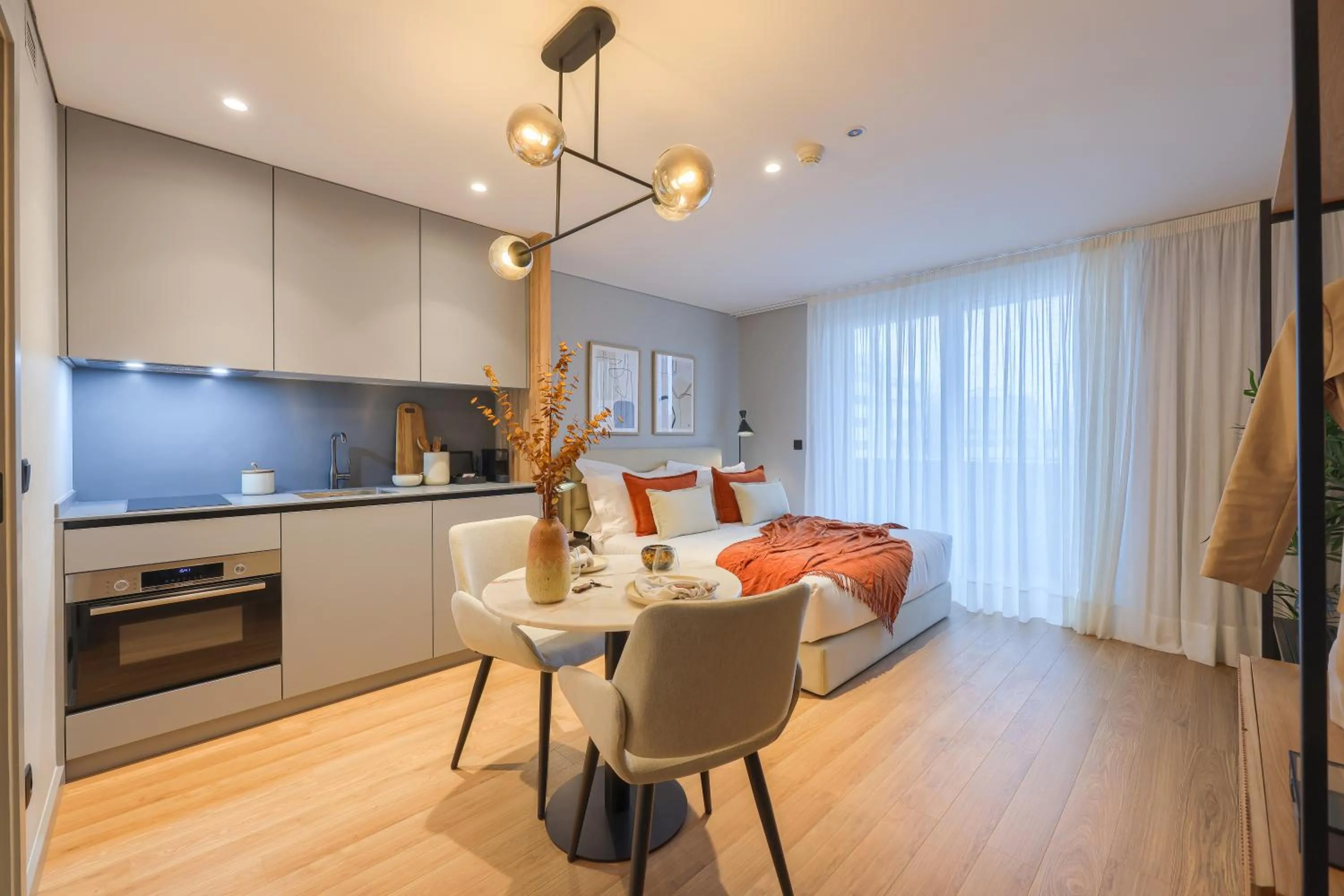 Kitchen or kitchenette in Nôma Living Icon Apartments