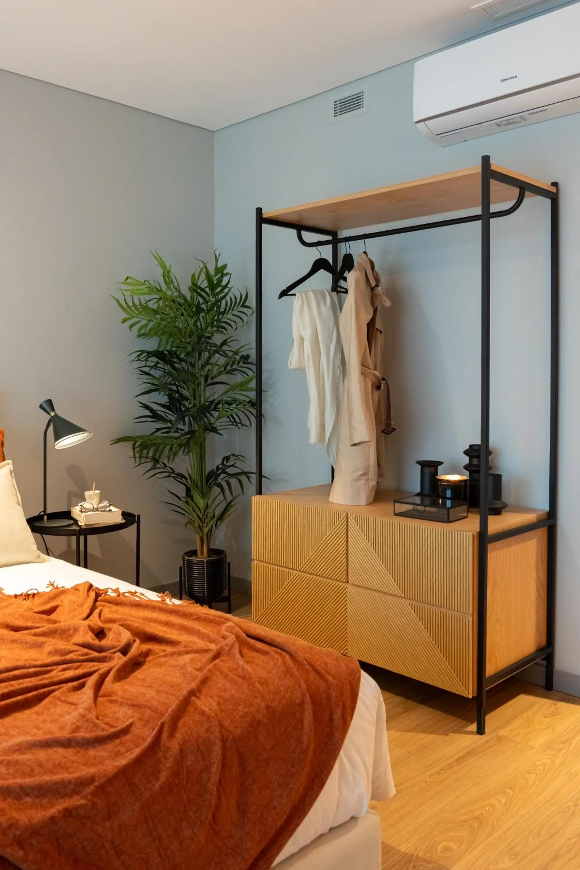 hair dresser, Bed in Nôma Living Icon Apartments