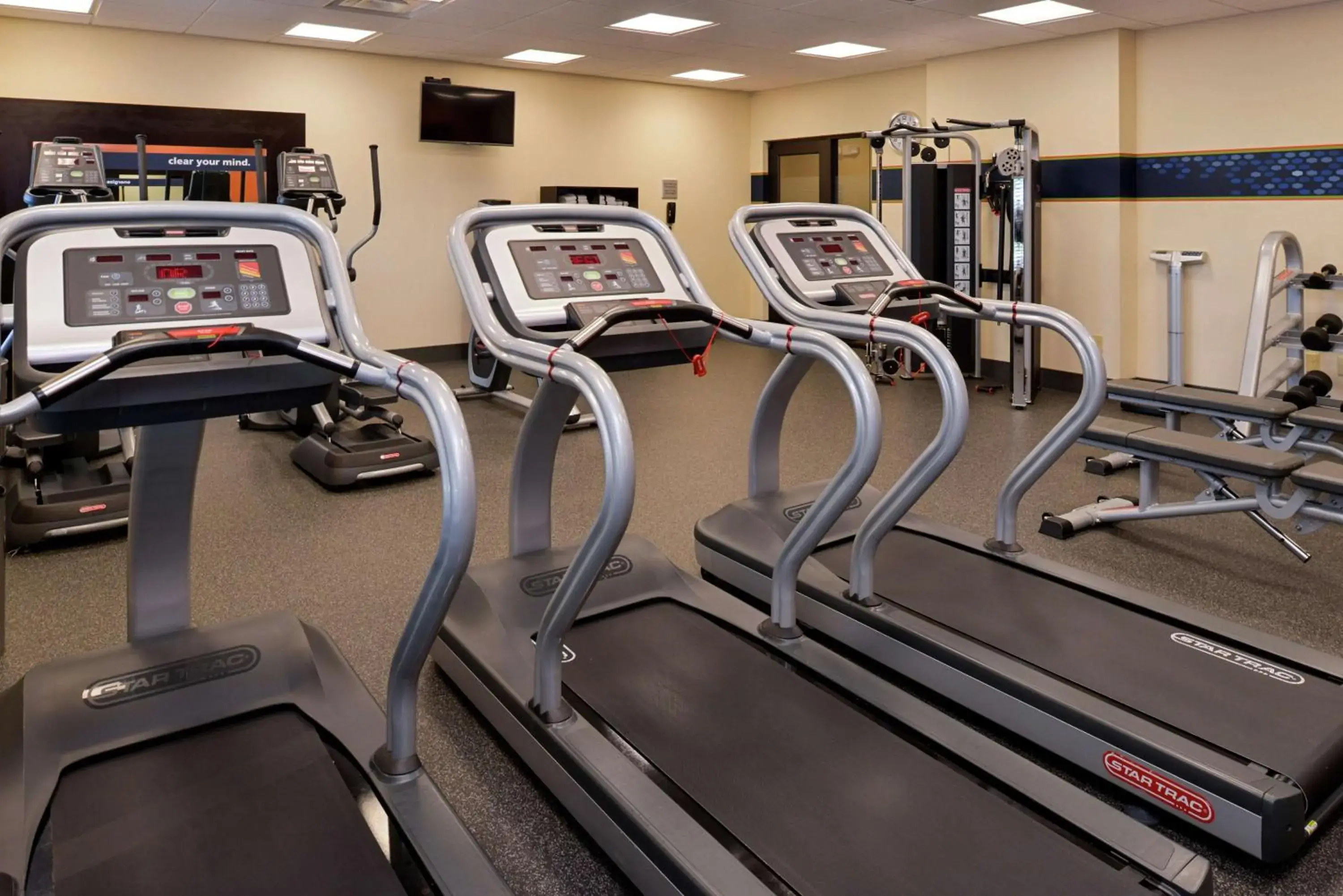 Fitness centre/facilities in Hampton Inn & Suites by Hilton Lonoke Fitness centre/facilities in Hampton Inn & Suites by Hilton Lonoke
