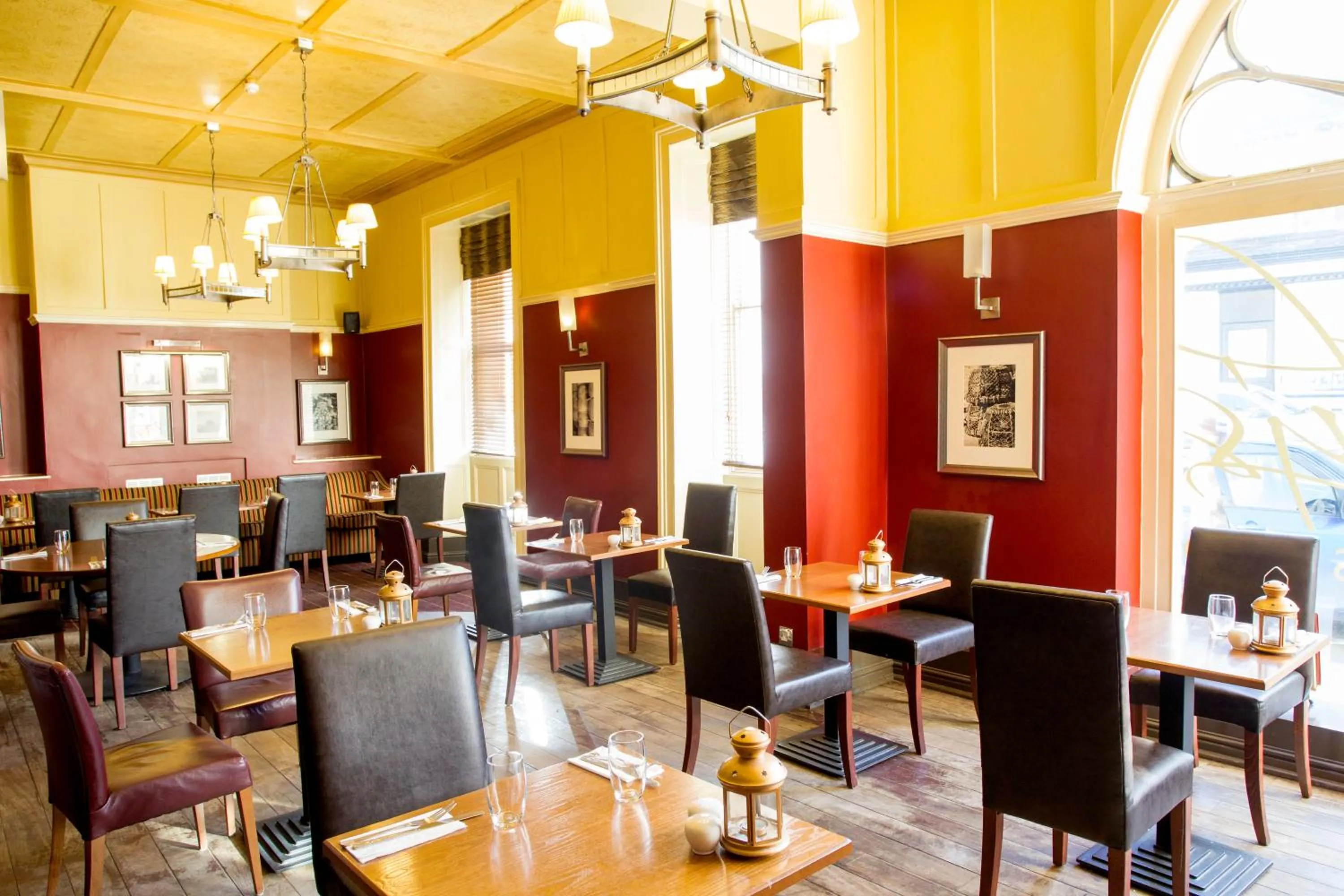 Restaurant/places to eat in White Swan Cottage