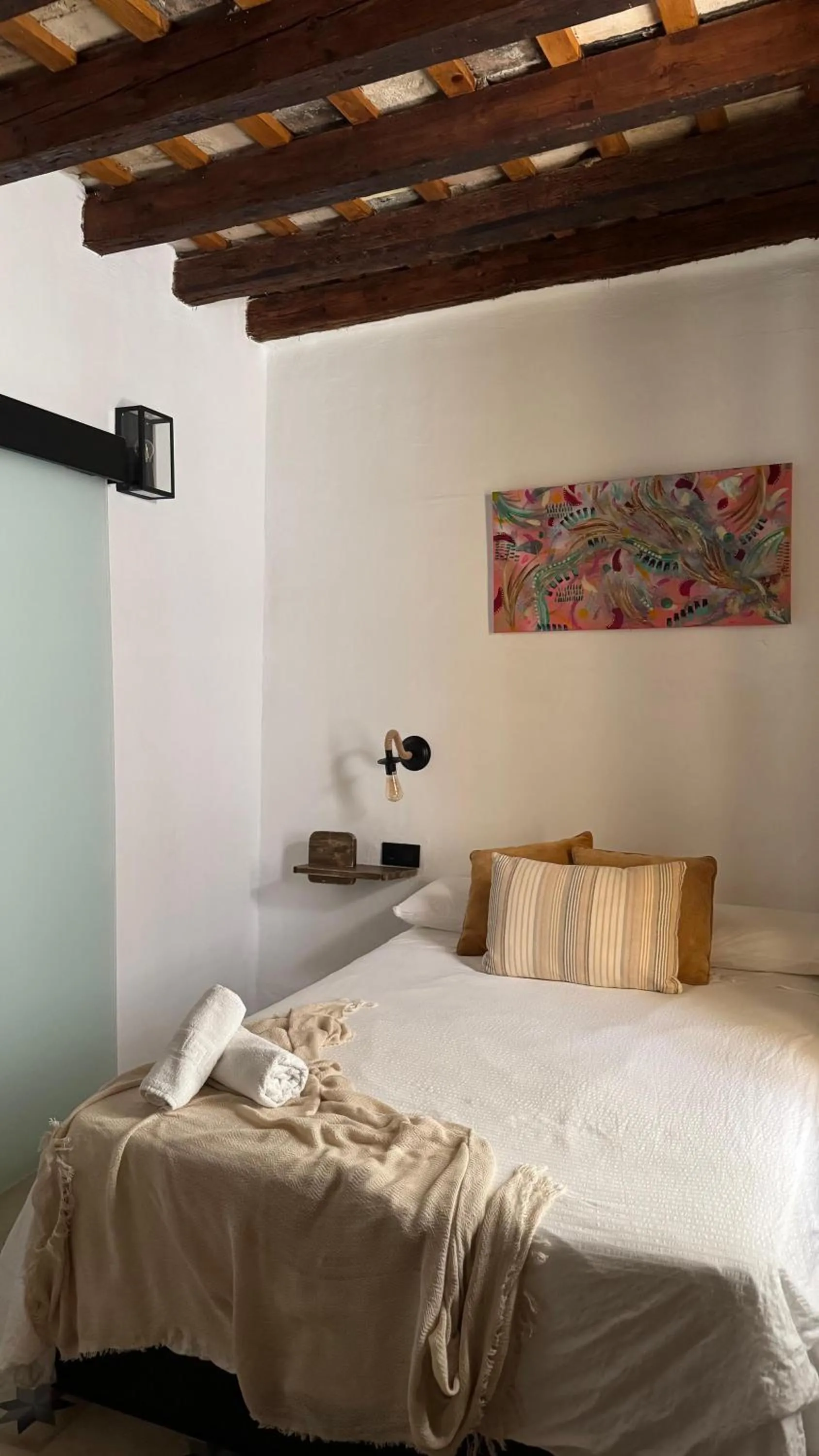 Bedroom, Bed in Apartamentos Jerez Siglo XIX