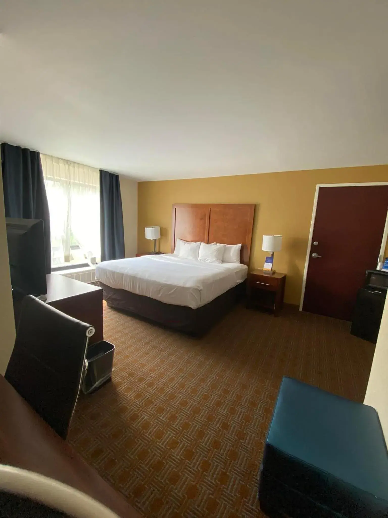 Bed in Comfort Inn & Suites Brattleboro I-91 Bed in Comfort Inn & Suites Brattleboro I-91