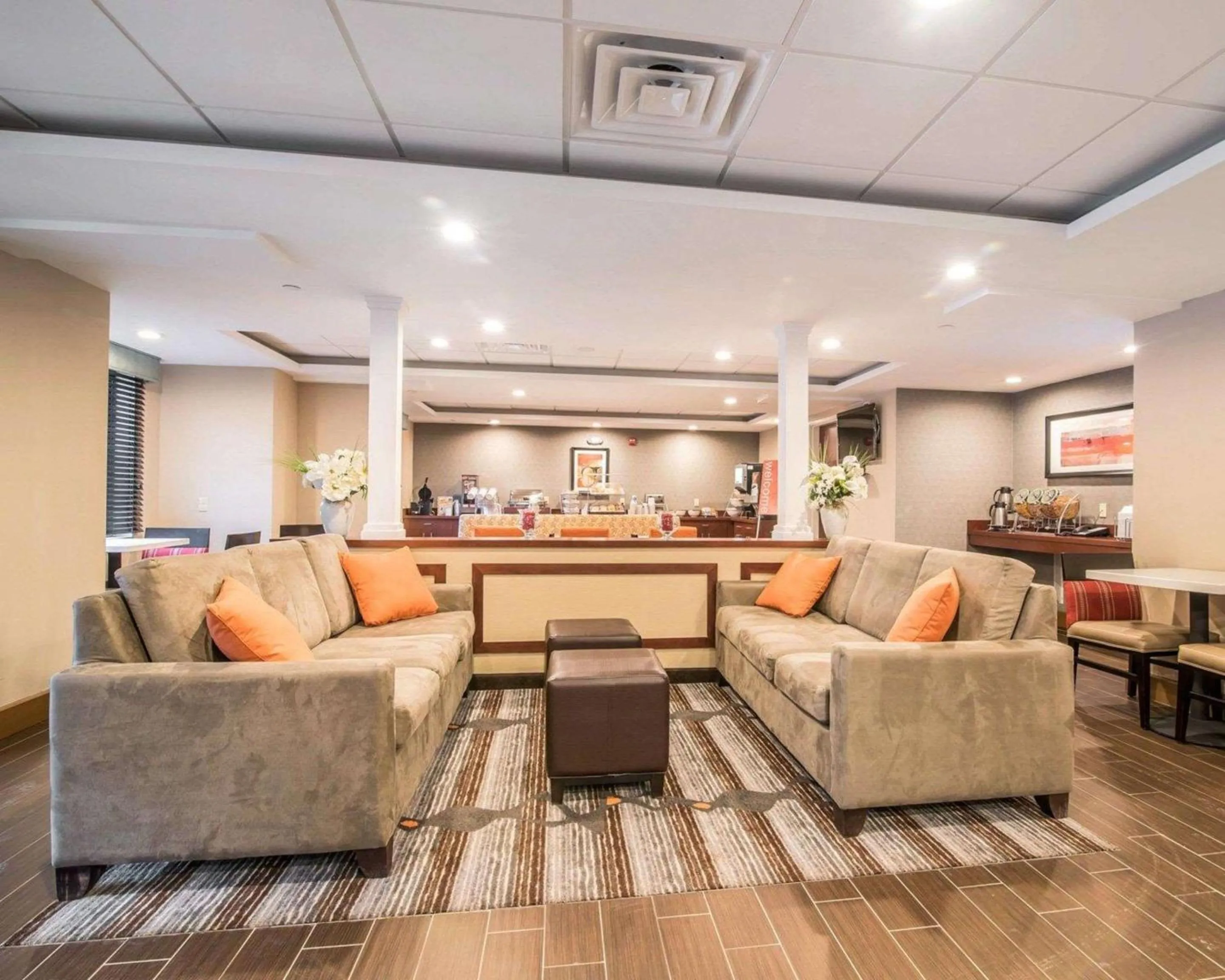 Lobby or reception in Comfort Inn & Suites Brattleboro I-91