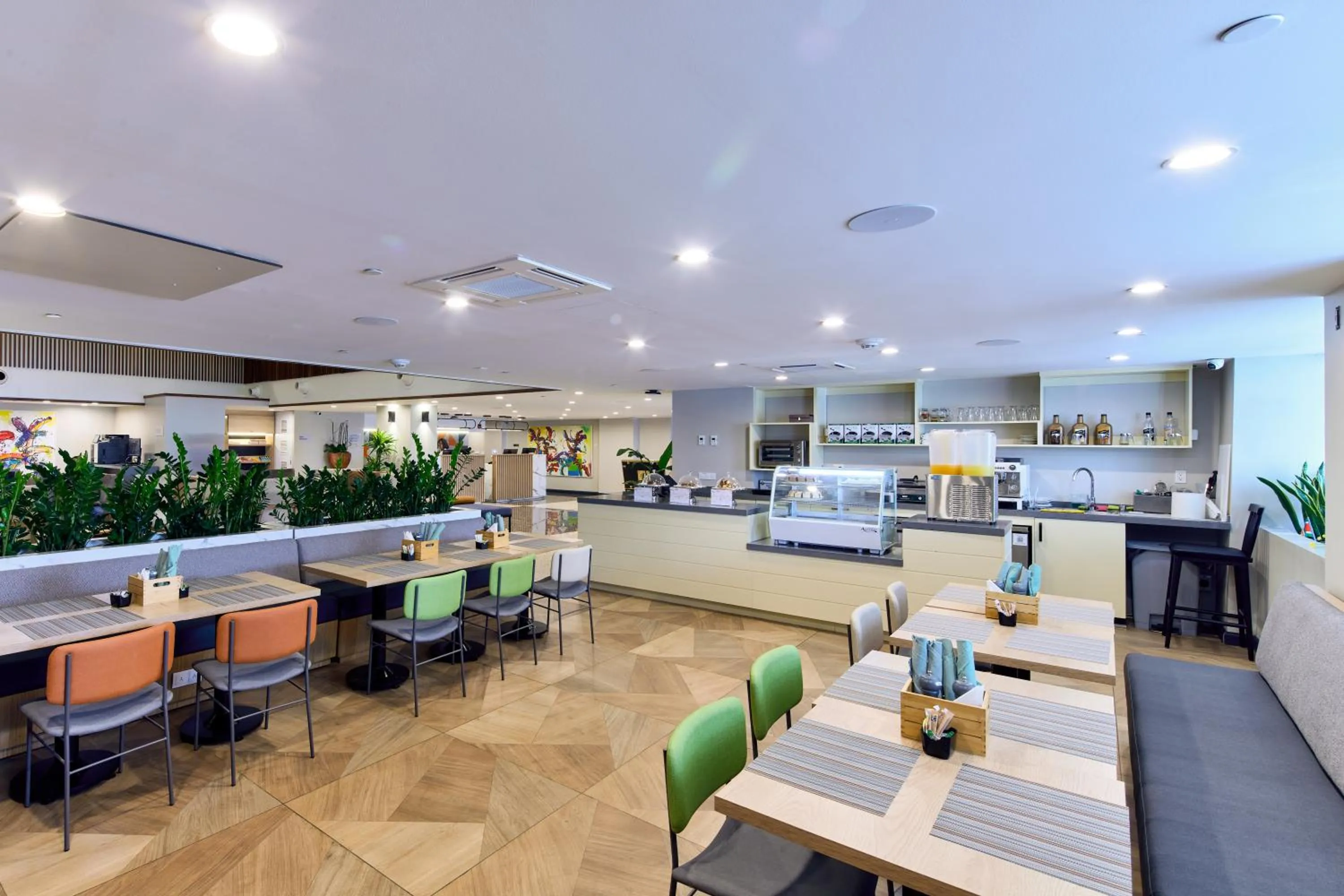 Restaurant/places to eat in Radisson Hotel Paramaribo