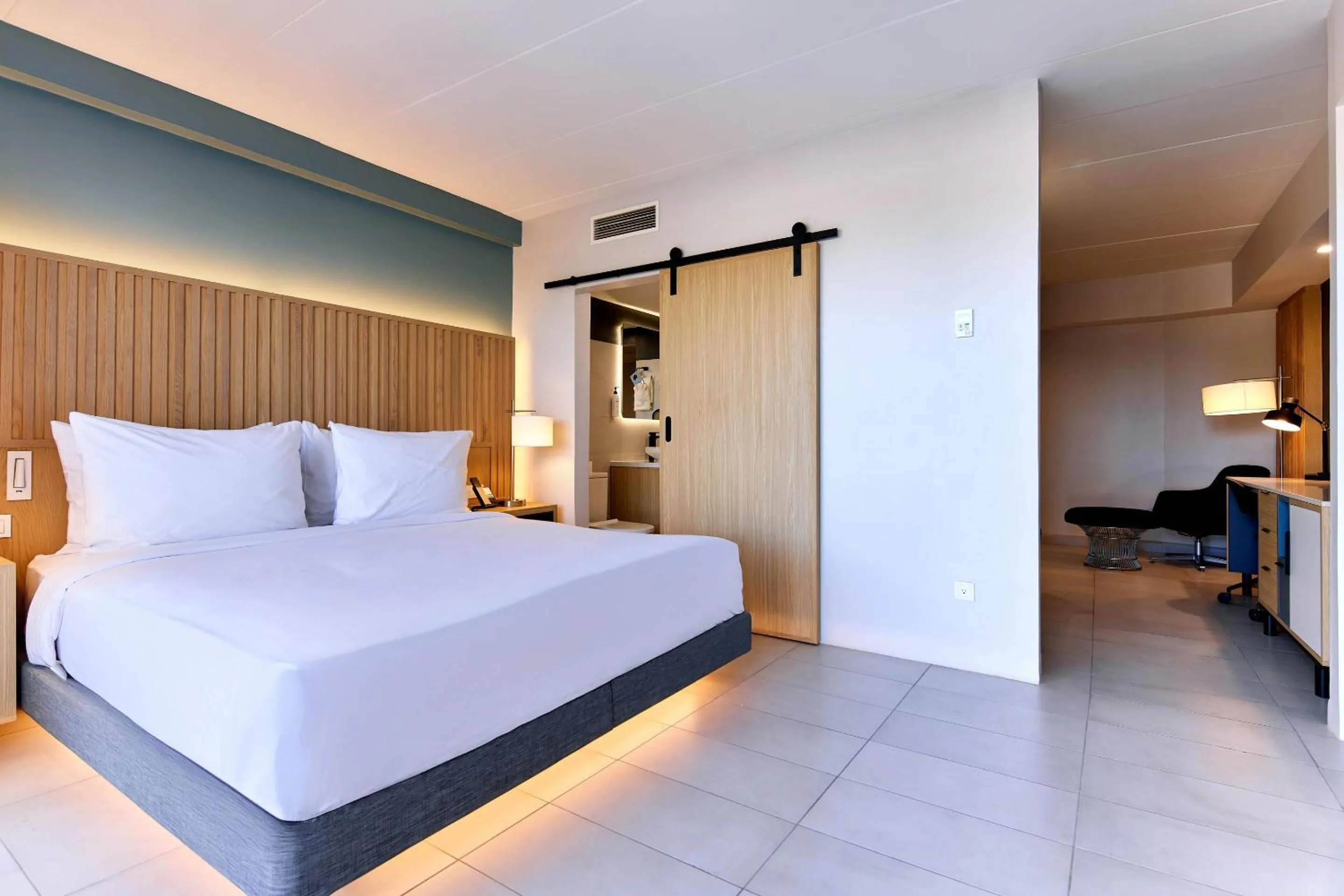 Bedroom, Bed in Radisson Hotel Paramaribo