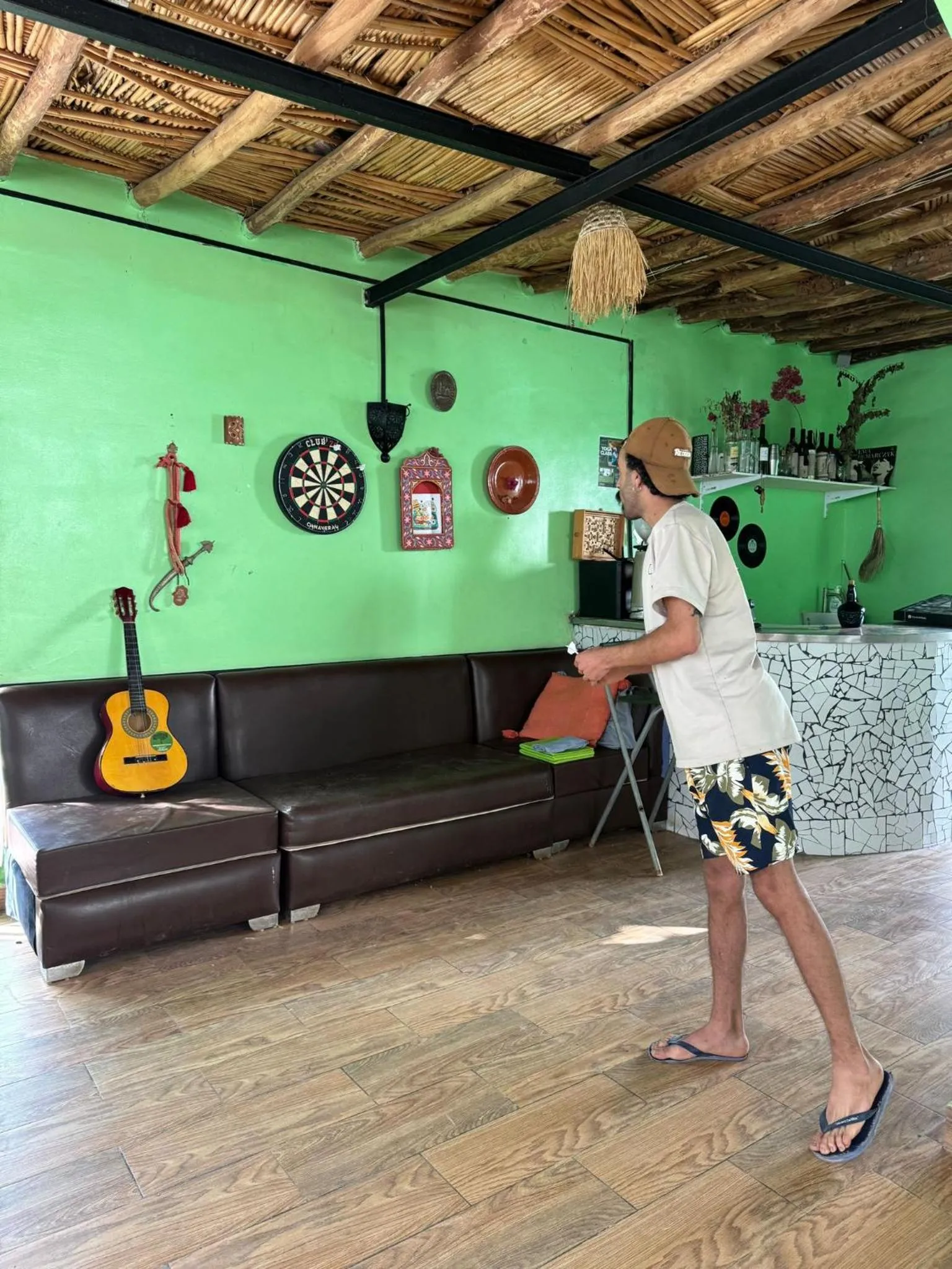 ASARAG GUEST HOUSE, YOGA & Surf