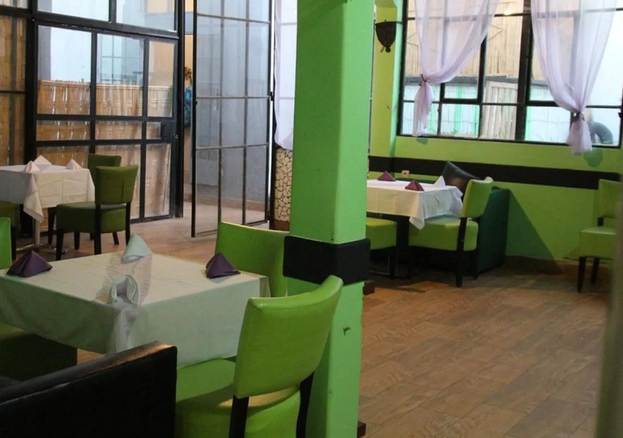 Restaurant/places to eat in ASARAG GUEST HOUSE, YOGA & Surf