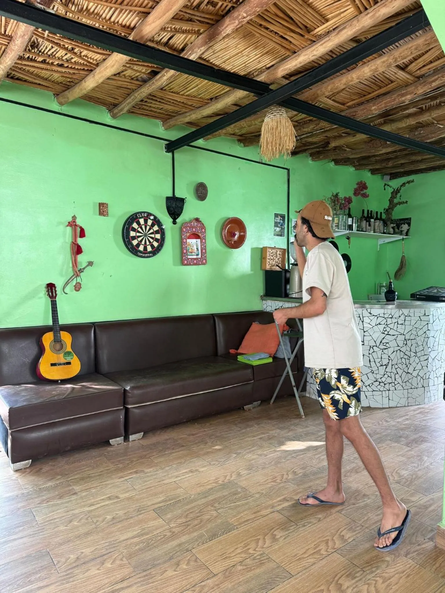 ASARAG GUEST HOUSE, YOGA & Surf