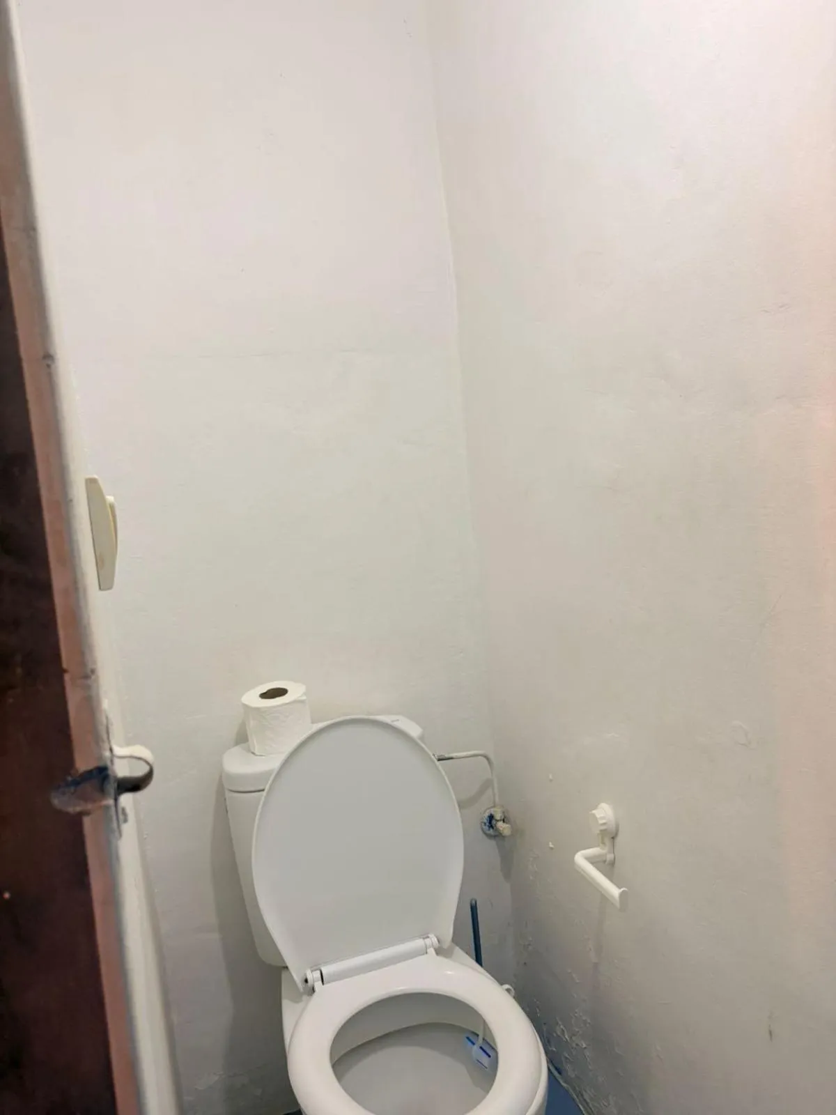 Toilet in ASARAG GUEST HOUSE, YOGA & Surf