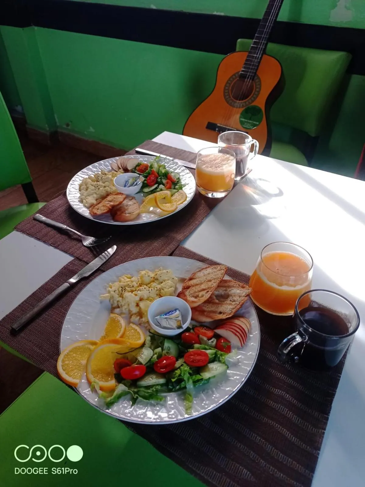 Food and drinks in ASARAG GUEST HOUSE, YOGA & Surf