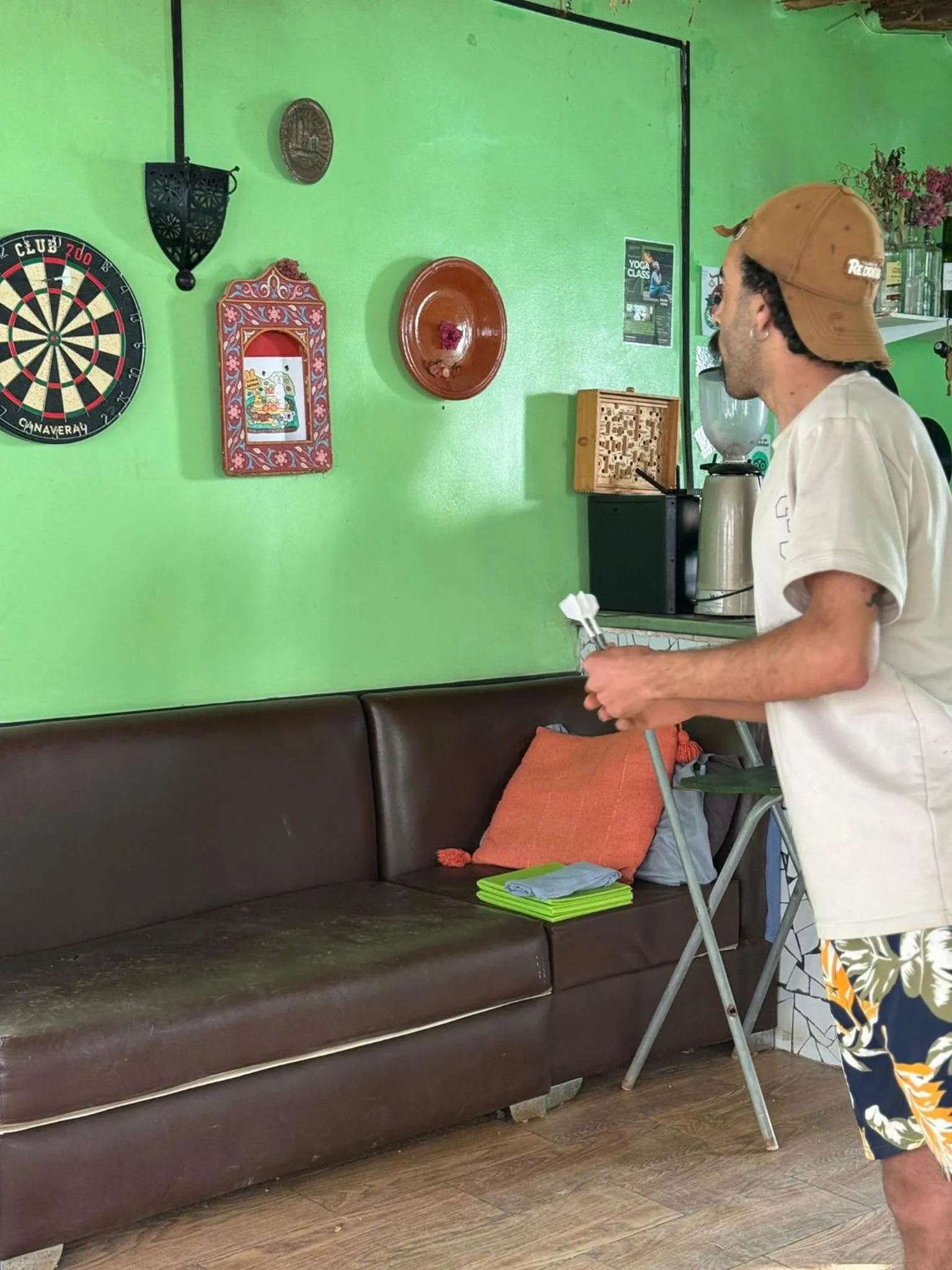 ASARAG GUEST HOUSE, YOGA & Surf
