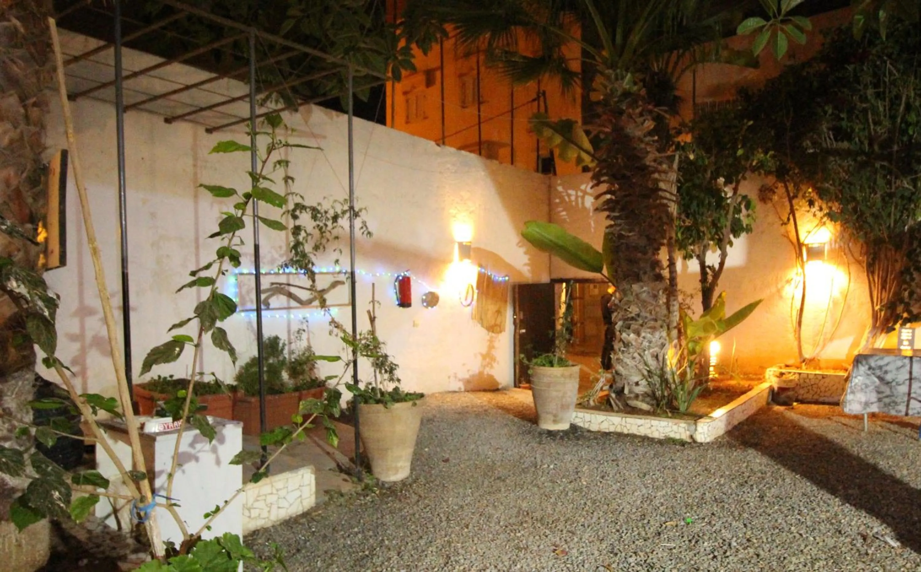 Night in ASARAG GUEST HOUSE, YOGA & Surf