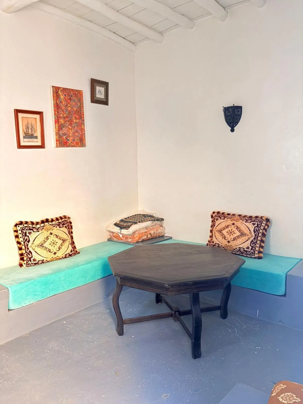 Living room in ASARAG GUEST HOUSE, YOGA & Surf